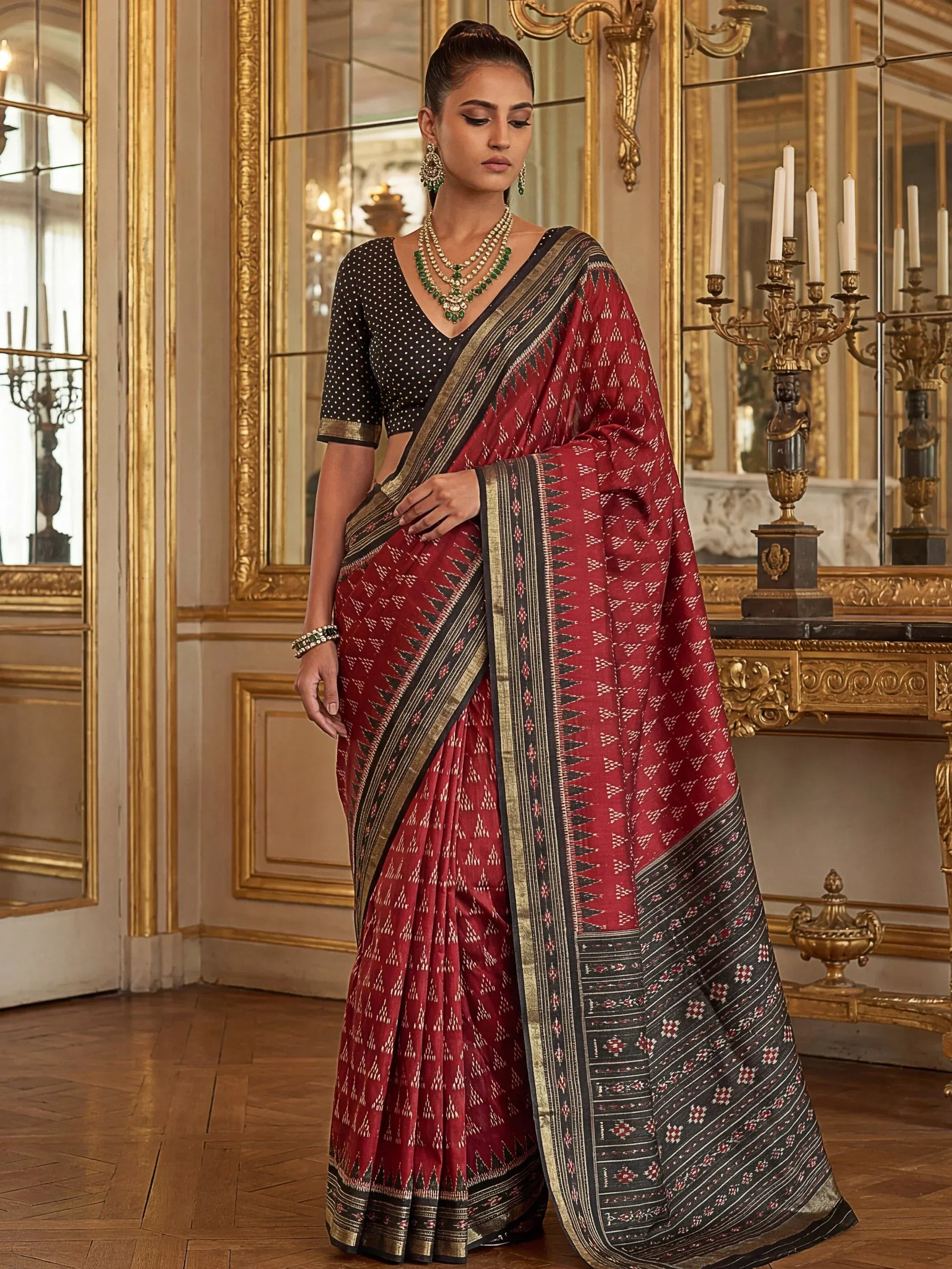 Beauteous Red Zari Weaving Silk Marriage Wear Saree With Blouse