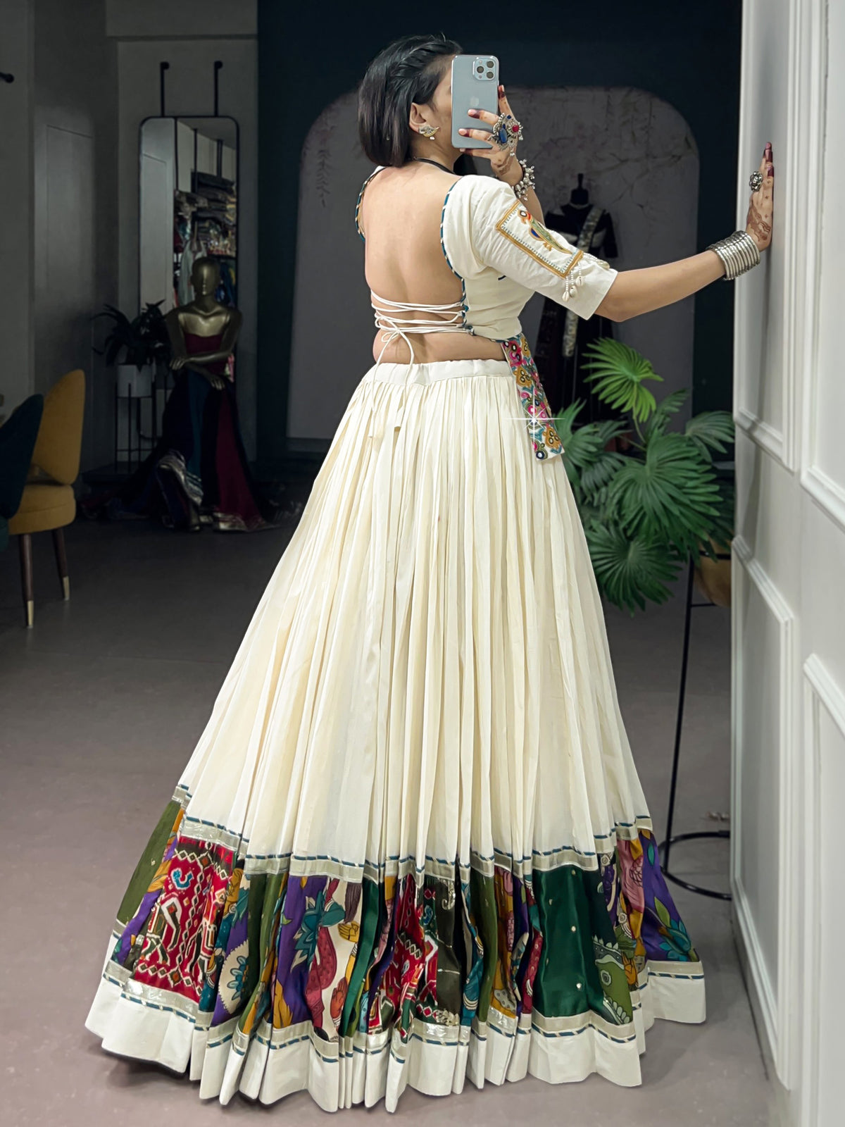 Aesthetic White Cotton Navratri Wear Lehenga With Gamthi Work Choli