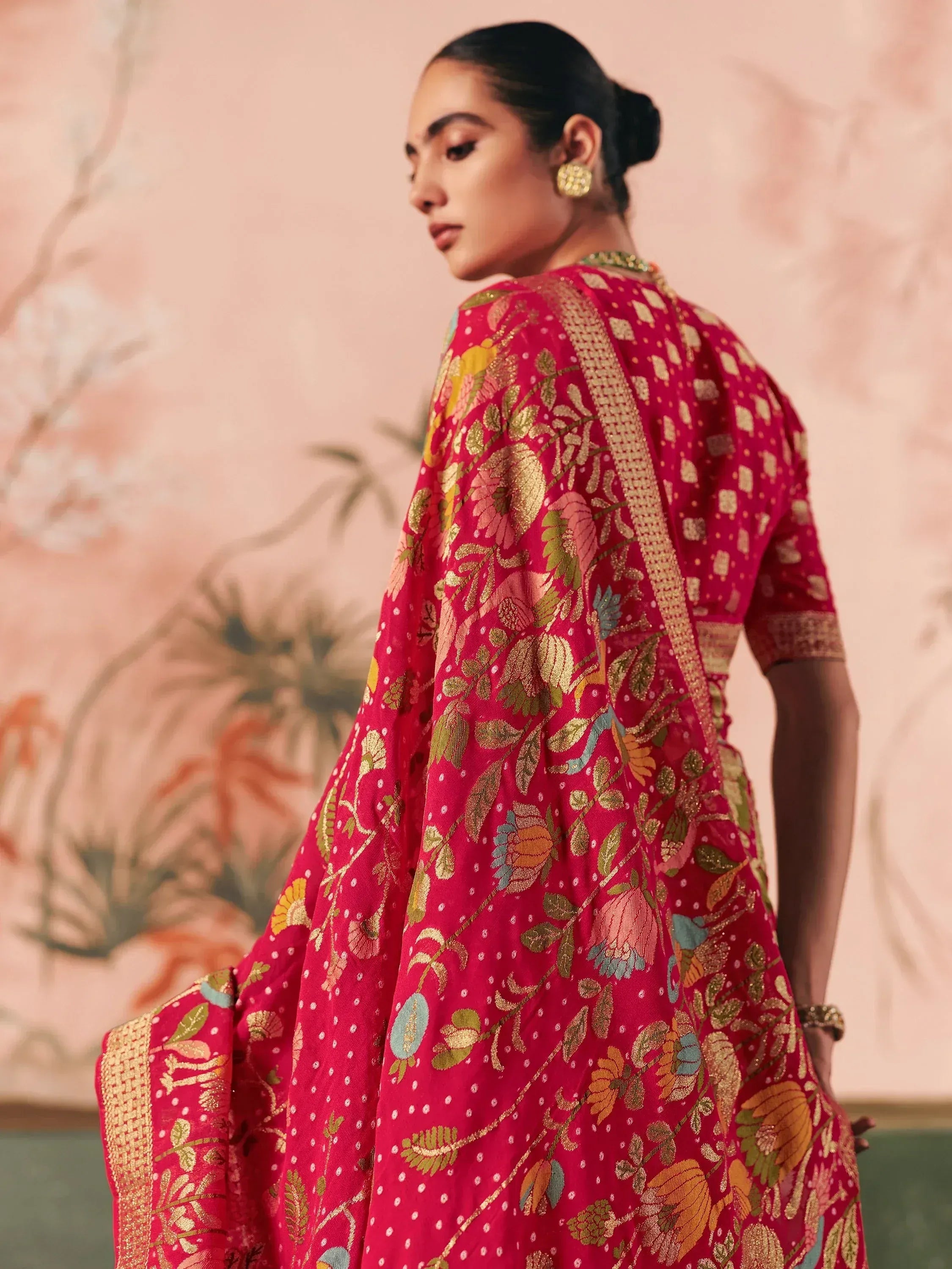 Elegant Red Weaving Work Silk Bridal Wear Saree With Blouse