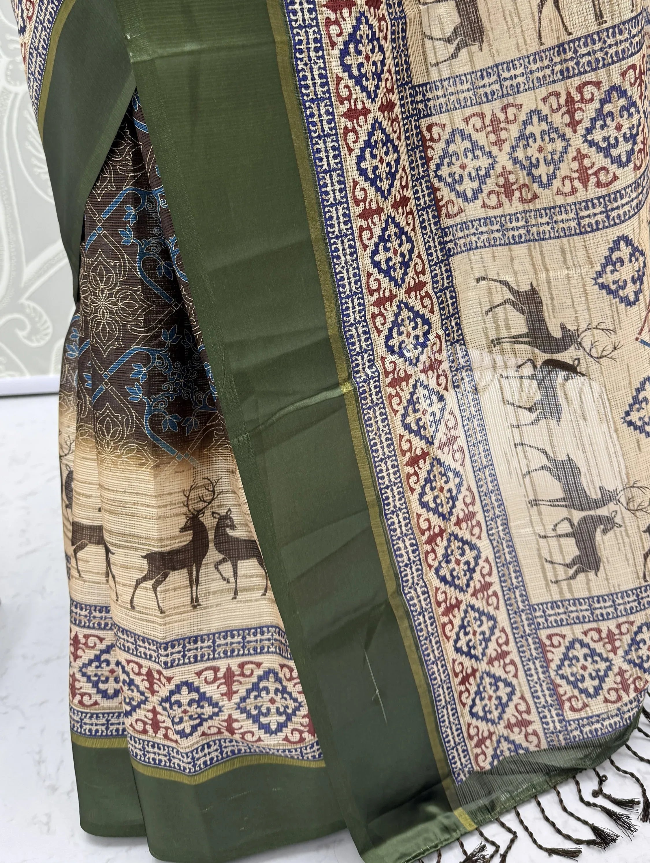 Graceful Green Digital Printed Silk Traditional Saree With Blouse