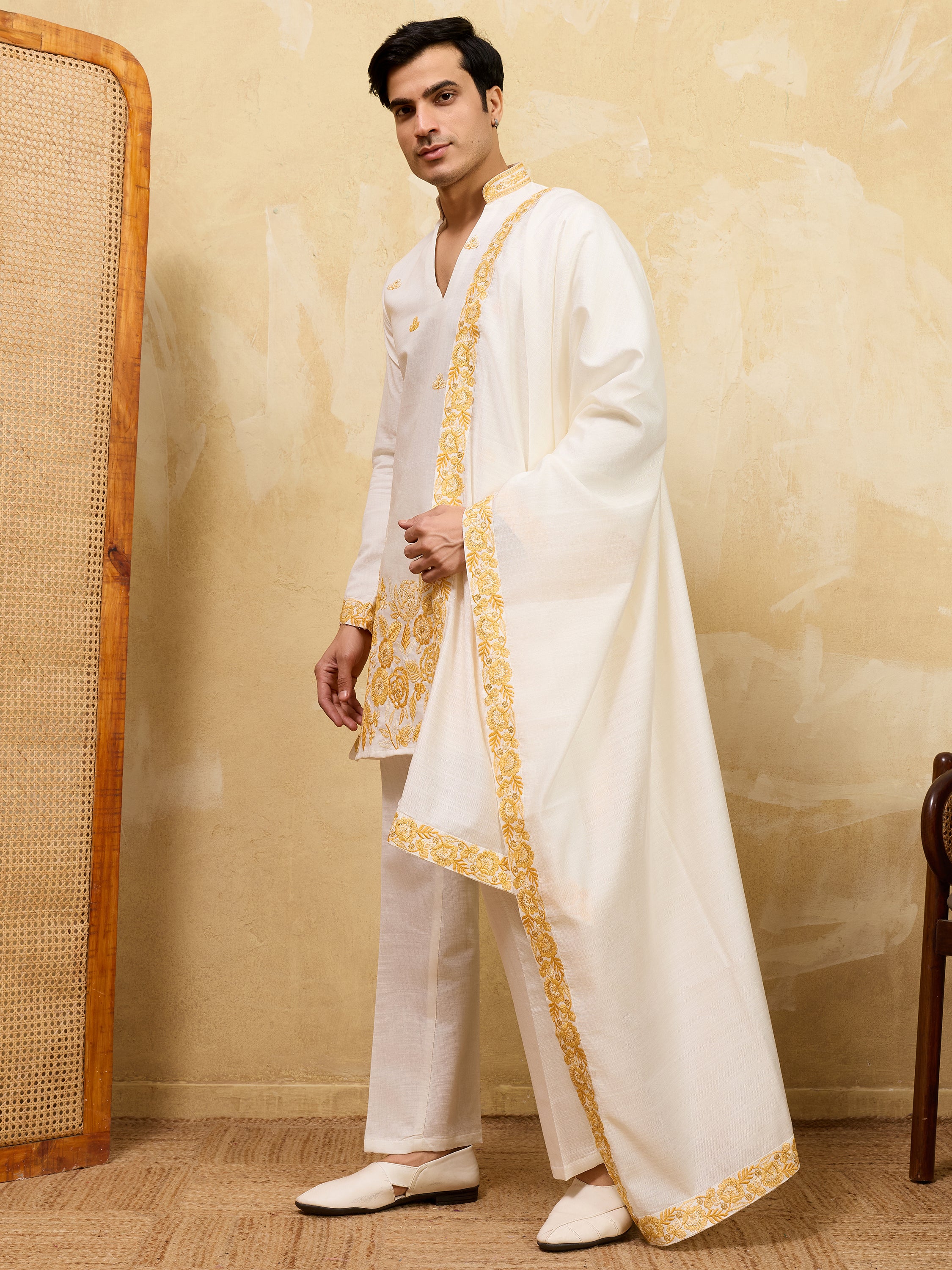 Superb White Thread Work Viscose Silk Traditional Men's Kurta With Dupatta