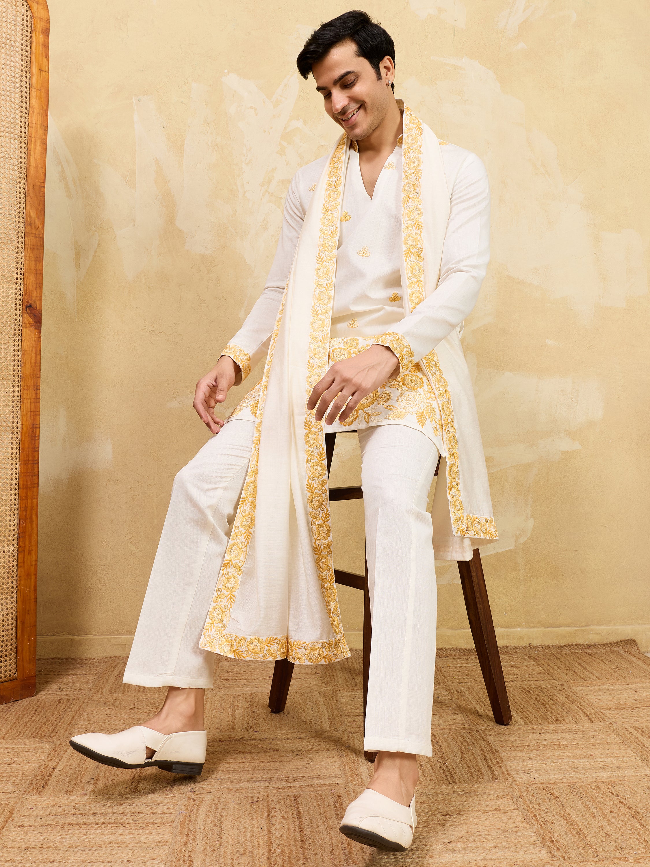 Superb White Thread Work Viscose Silk Traditional Men's Kurta With Dupatta