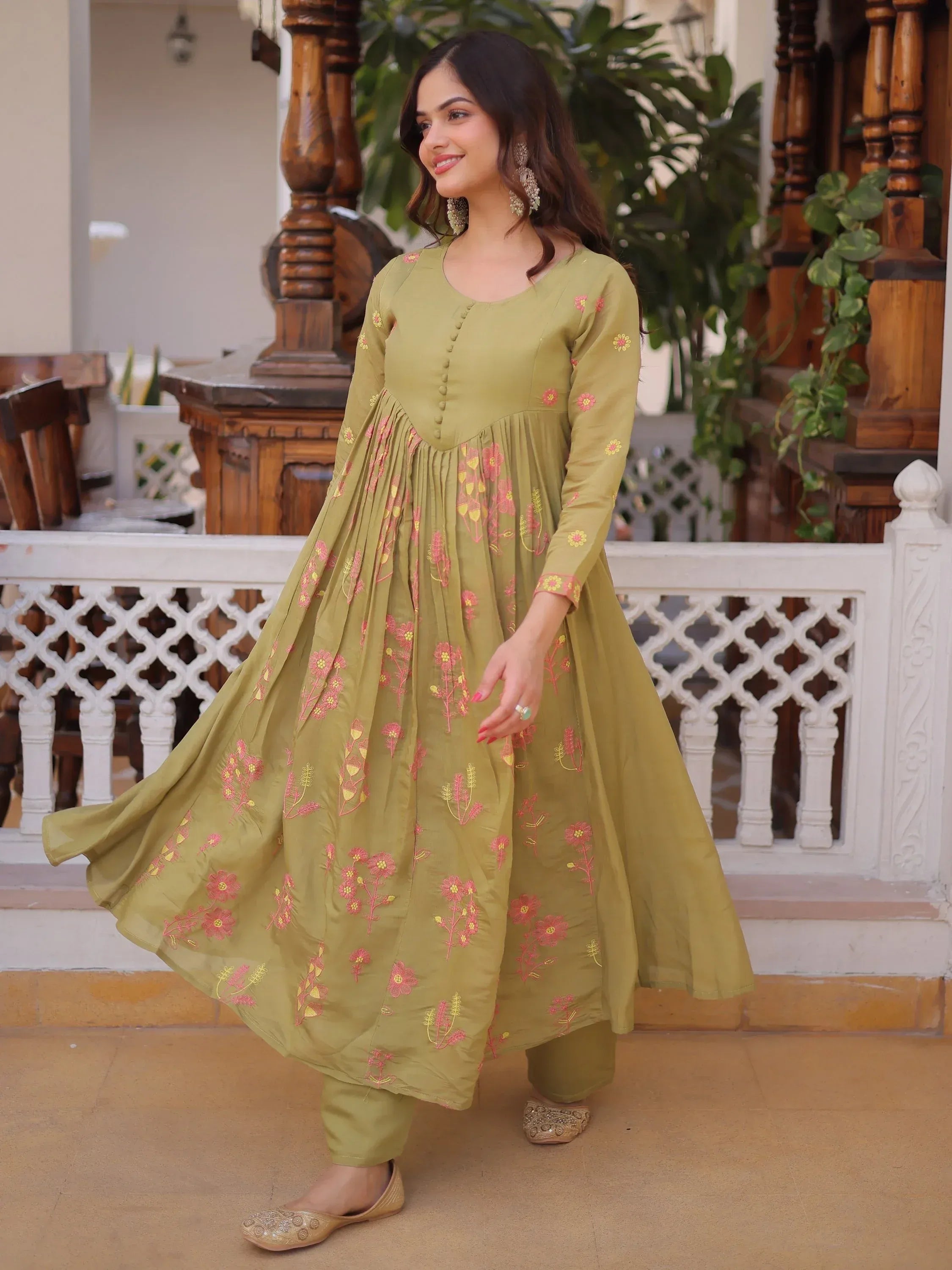 Tantalizing Pista Green Floral Embroidery Chanderi Mehendi Wear Pant Suit