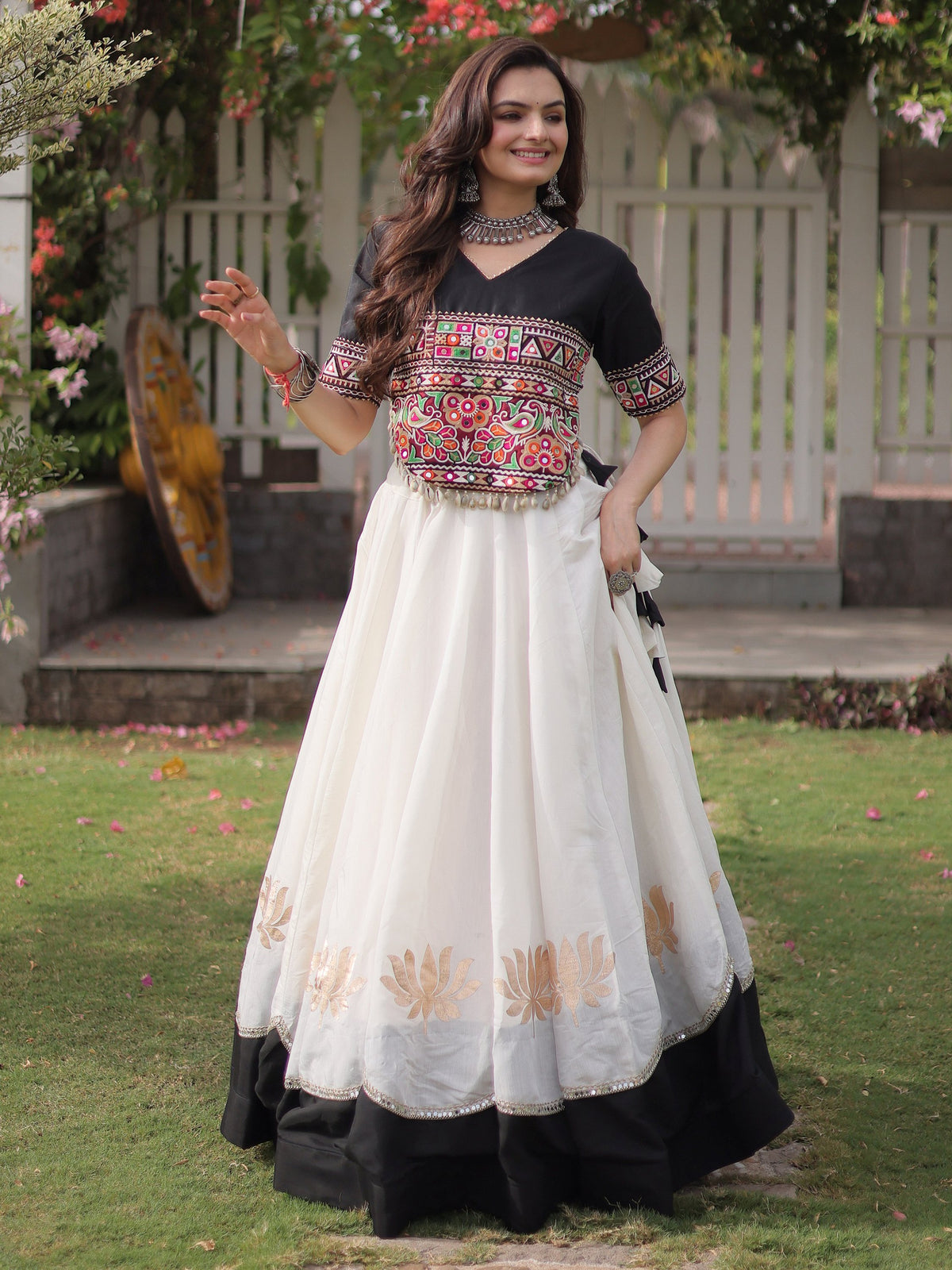 Awesome White Silk Navratri Wear Lehenga With Gamthi Work Blouse