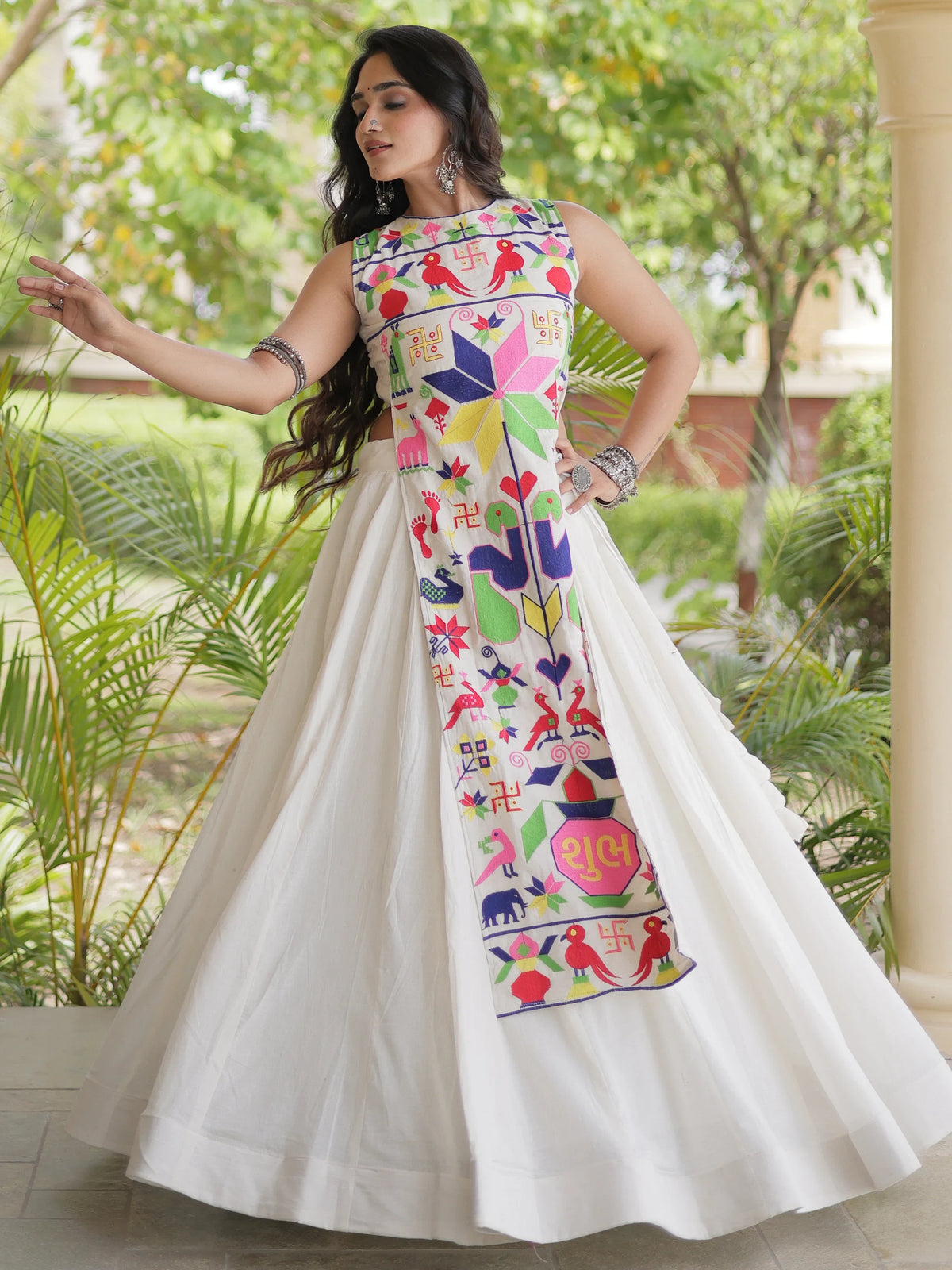 Magnetic White Cotton Navratri Wear Lehenga With Embroidered Blouse