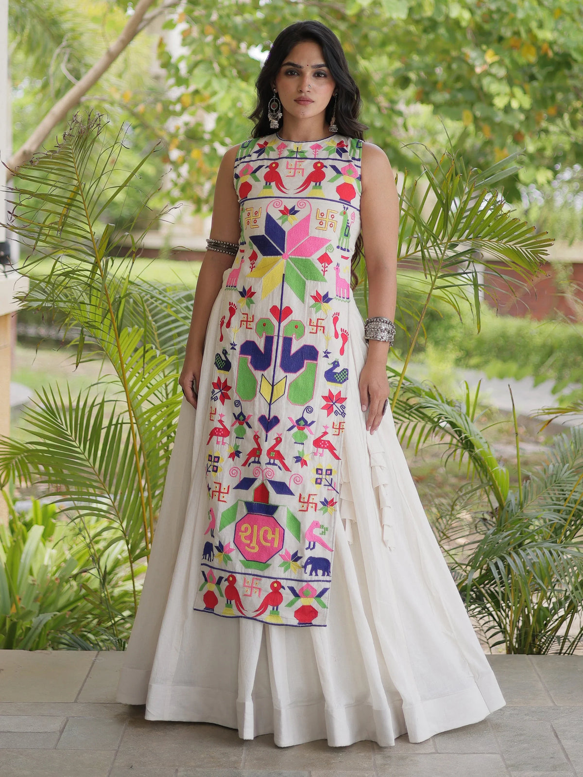 Magnetic White Cotton Navratri Wear Lehenga With Embroidered Blouse