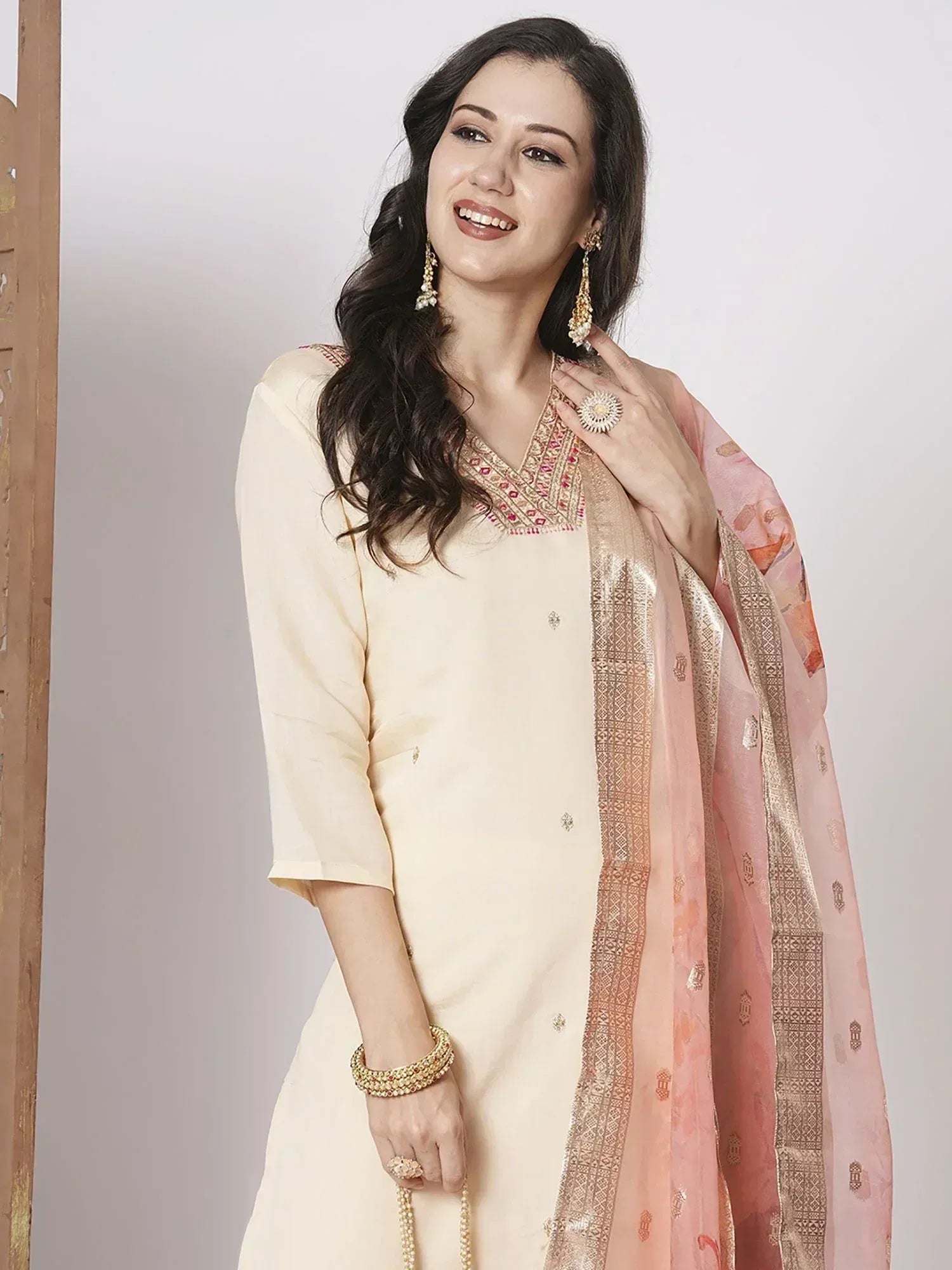 Cream embroidered kurta with pink patterned dupatta, Indian ethnic wear for women