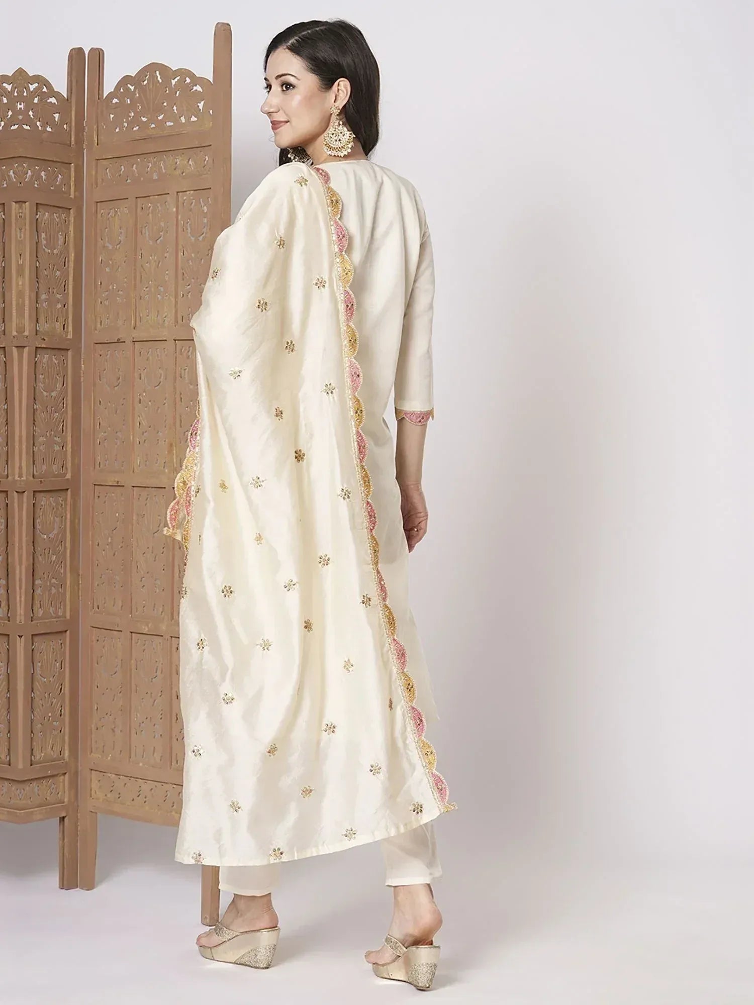 Cream embroidered salwar kameez with scalloped dupatta, ethnic Indian wear for women