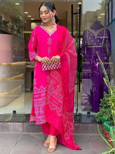 Alluring Pink Printed Crepe Casual Wear Pant Suit With Dupatta