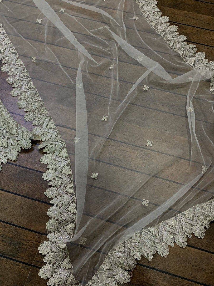 Elegant sheer dupatta with floral embroidery and lace border for ethnic wear