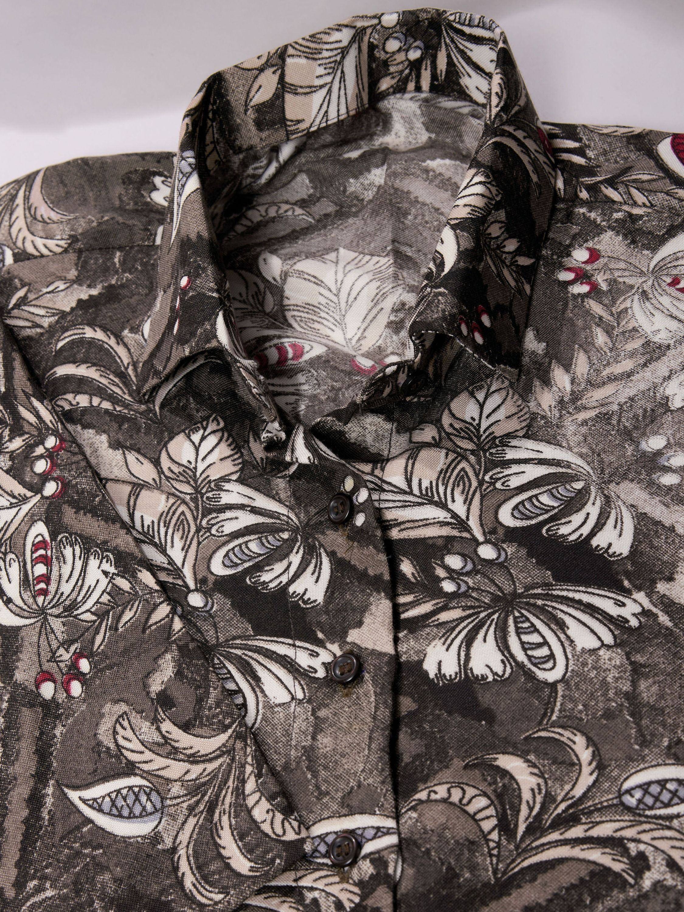 Ethnic printed kurta with floral design, button front, and collar detail for women's wear