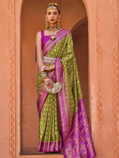 Sumptuous Green Patola Printed Silk Reception Wear Saree With Blouse