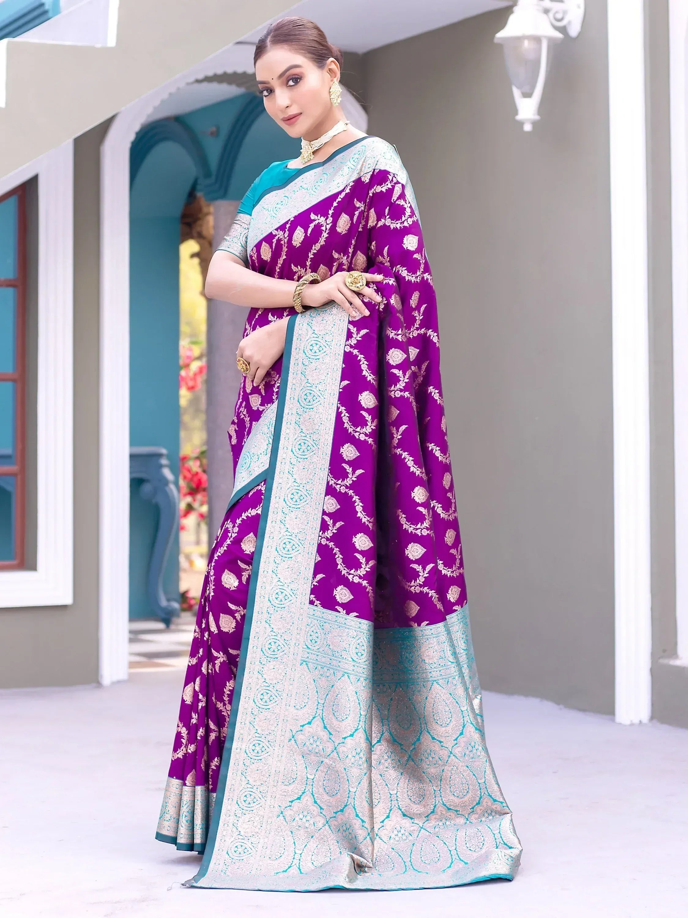 Stunning Purple Zari Weaving Banarasi Silk Festival Wear Saree