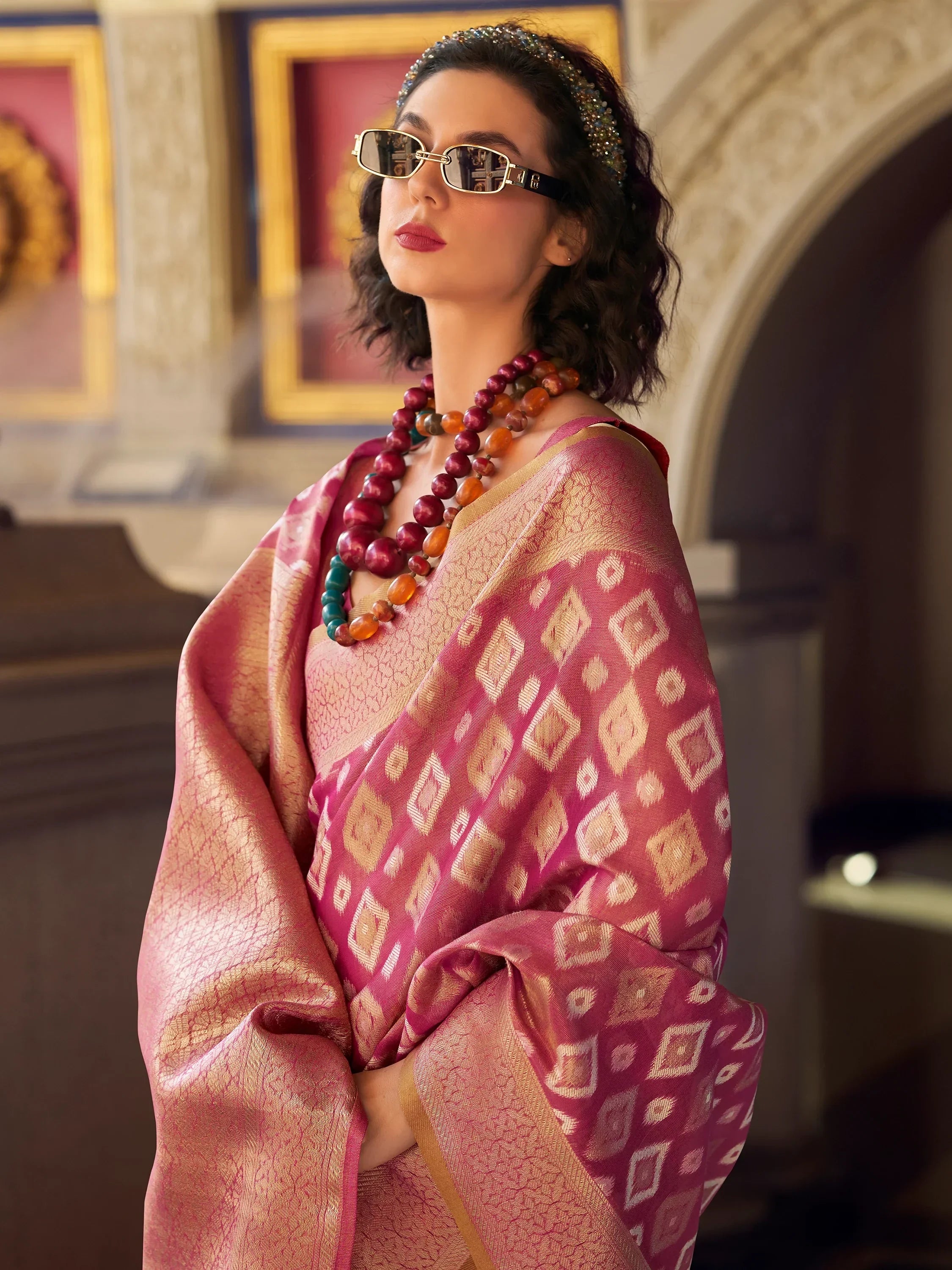 Magnetic Dusty Pink Zari Weaving Silk Traditional Saree With Blouse