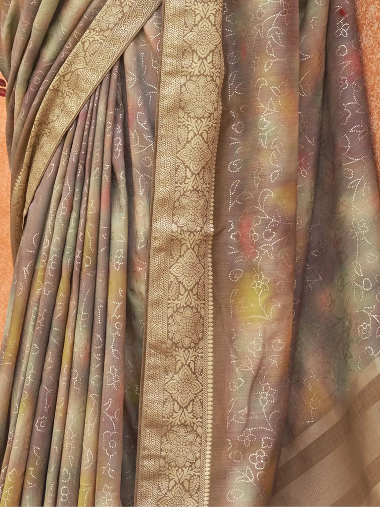 Stunning Green Foil Printed Silk Wedding Wear Saree With Blouse