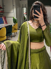 Ravishing Green Silk Lace Border Fancy Lehenga choli