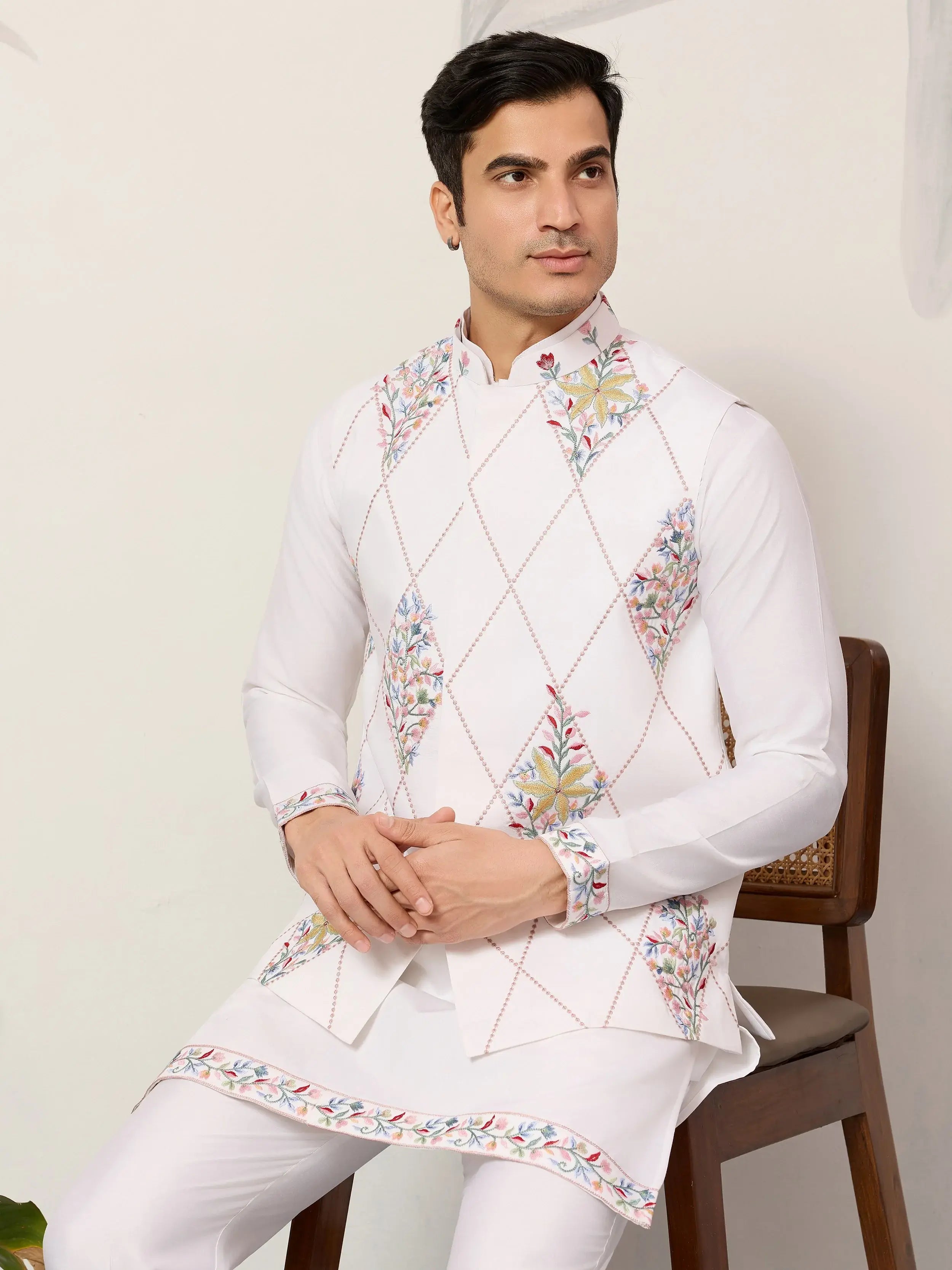 Lovely White Embroidered Silk Festive Wear Men’s Kurta Set With Jacket