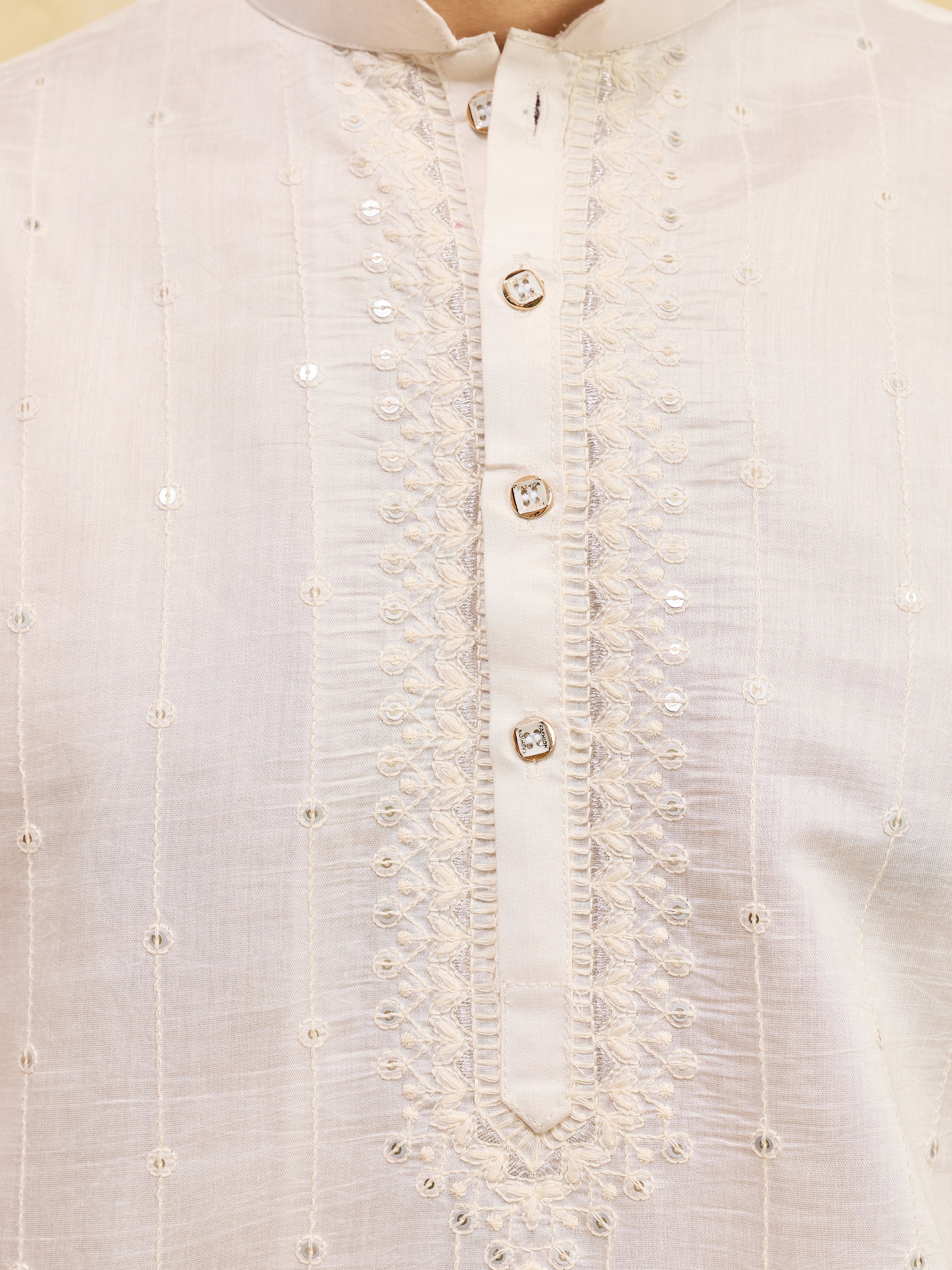 Glamorous White Thread Embroidered Silk Function Wear Men’s Kurta