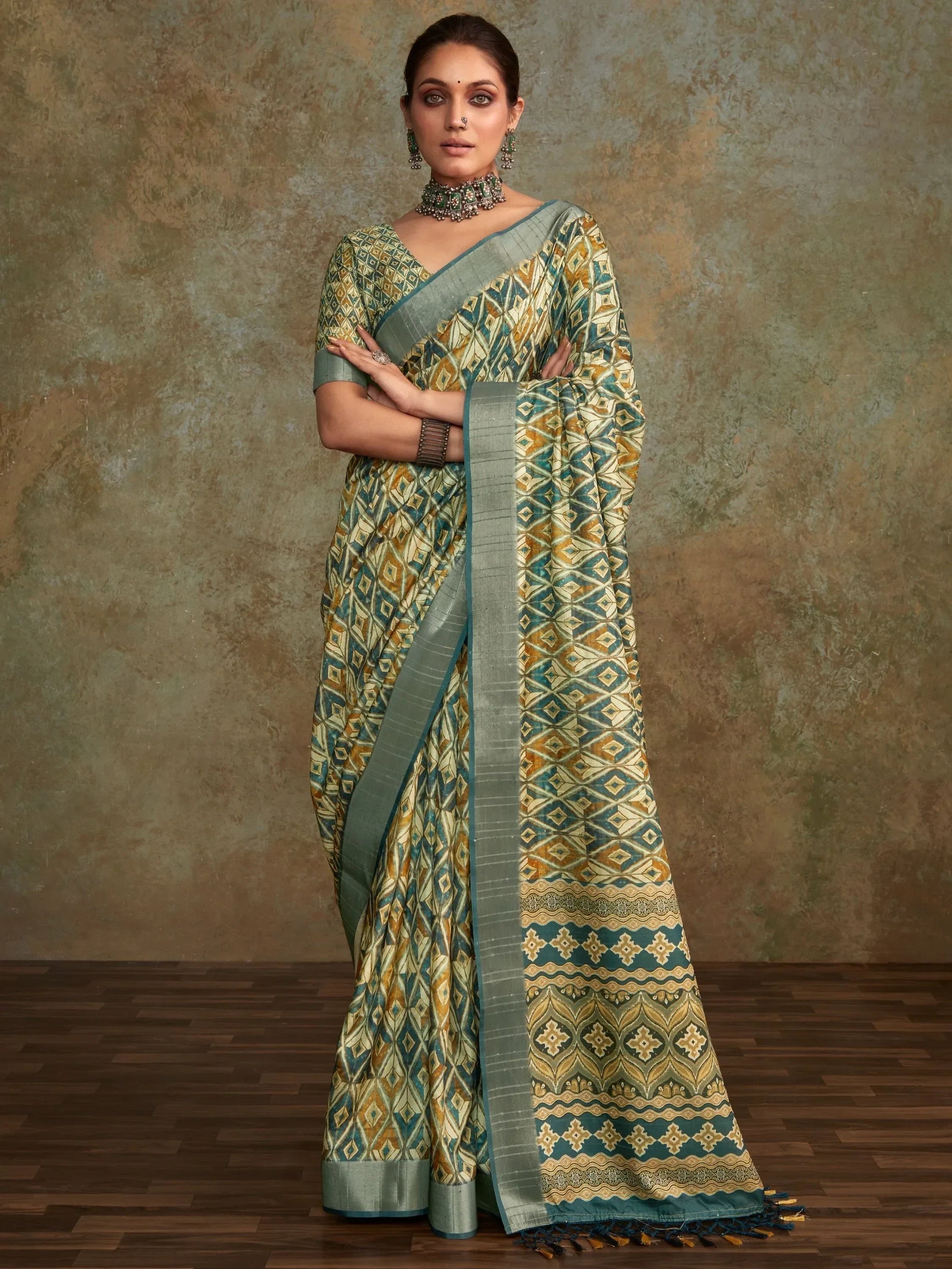 Awesome Cream Digital Printed Silk Traditional Saree With Blouse