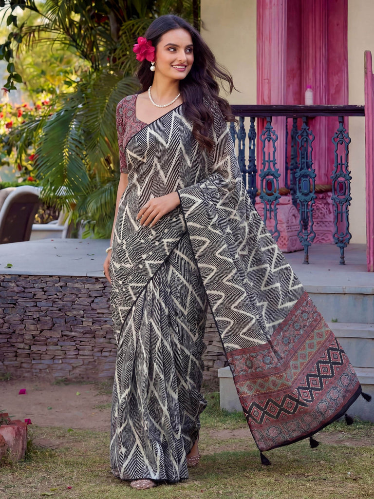Stylish Black Digital Printed Crepe Casual Wear Saree With Blouse