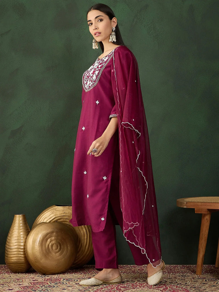 Attractive Magenta Floral Hand Work Muslin Reception Wear Pant Suit