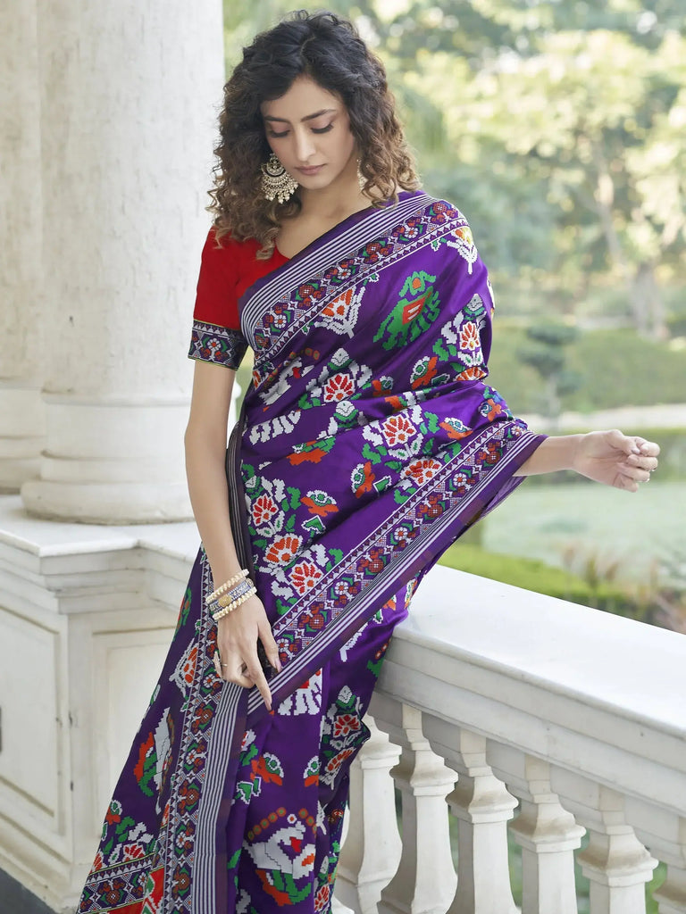 Delightful Purple Weaving Patola Silk Wedding Wear Saree