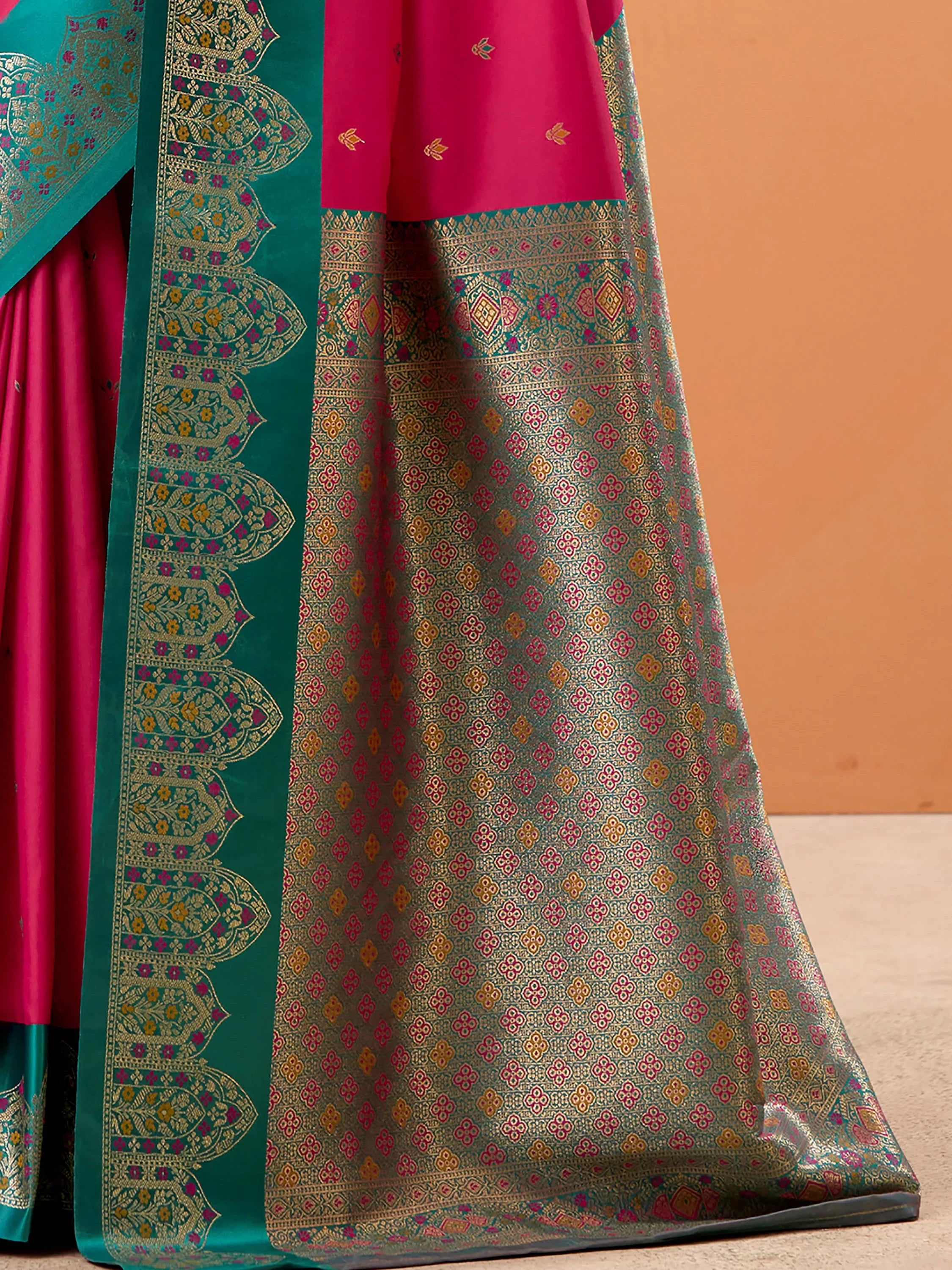 Beautiful Pink Zari Weaving Silk Wedding Wear Saree With Blouse