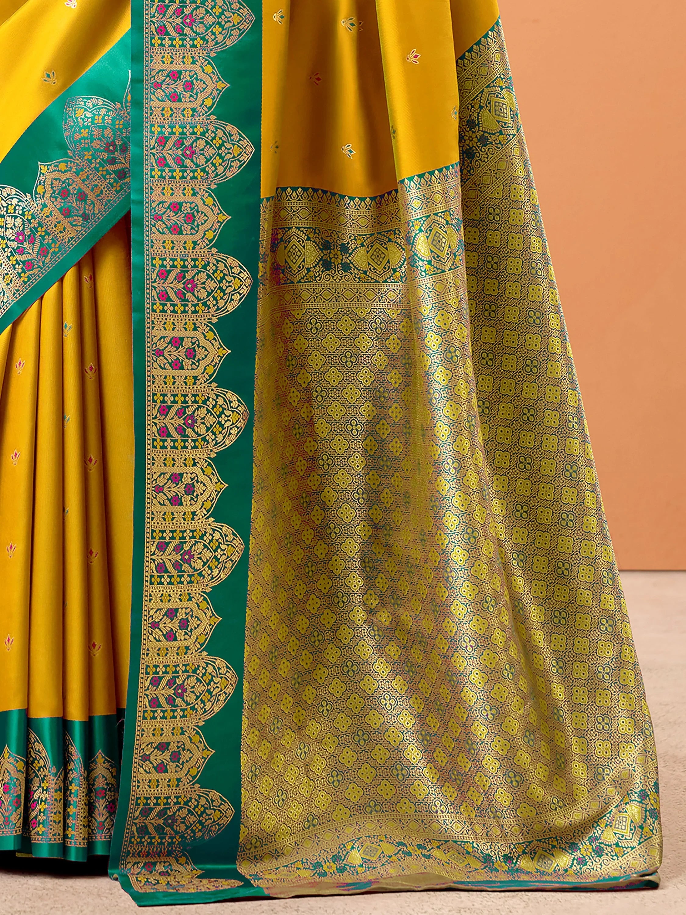 Dazzling Yellow Zari Weaving Silk Haldi Wear Saree With Blouse