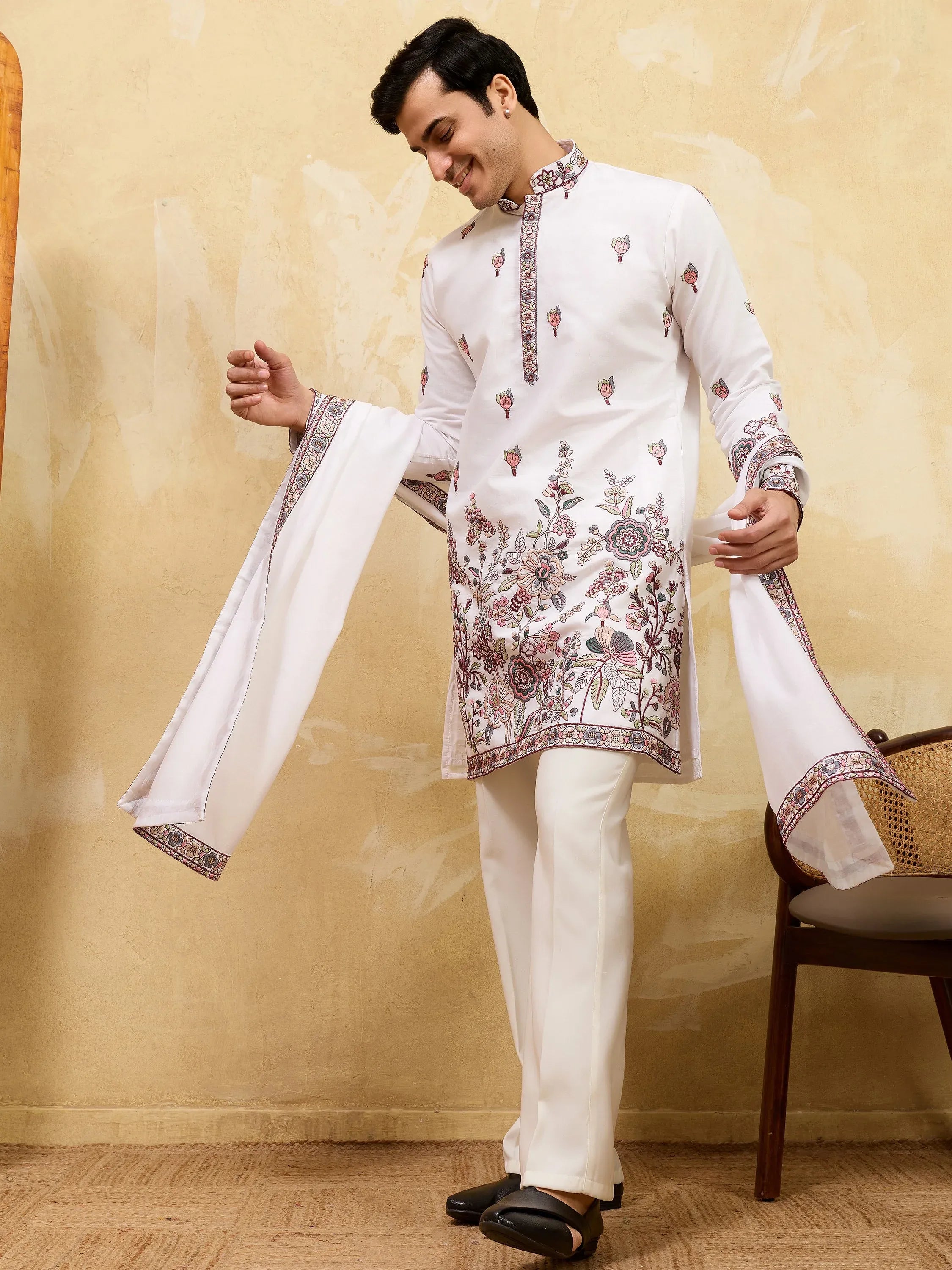 Gorgeous White Sequins Silk Festival Wear Men's Kurta With Dupatta