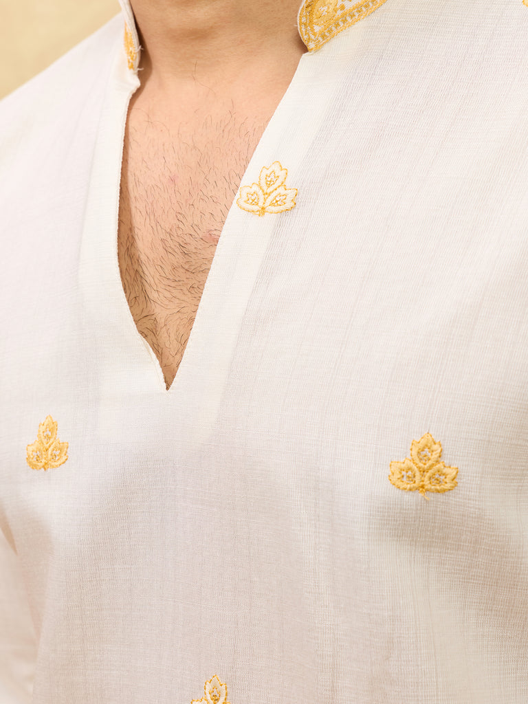 Superb White Thread Work Viscose Silk Traditional Men's Kurta With Dupatta