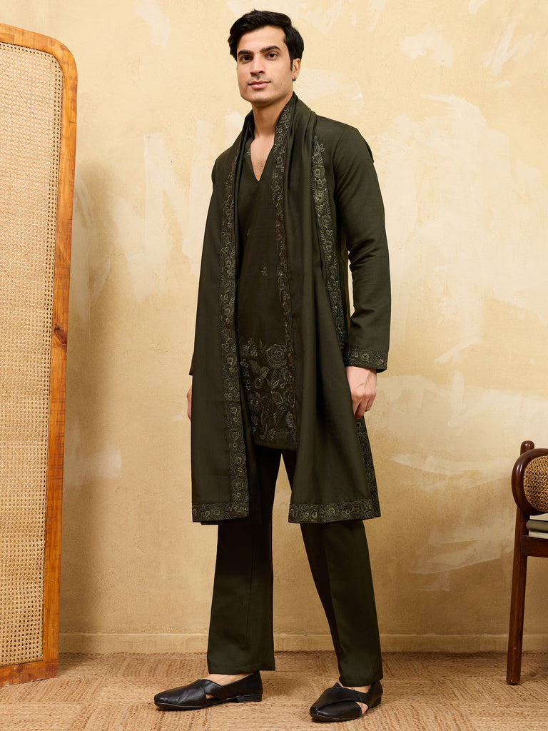 Lavishing Green Thread Embroidered Silk Men's Kurta With Dupatta