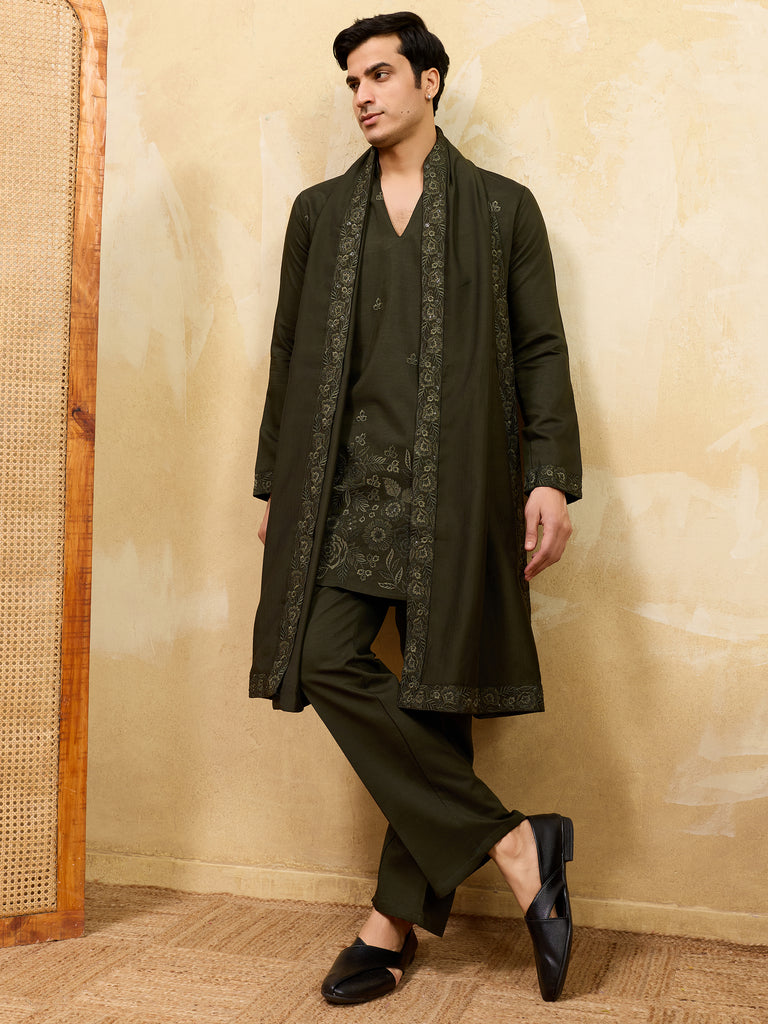 Lavishing Green Thread Embroidered Silk Men's Kurta With Dupatta