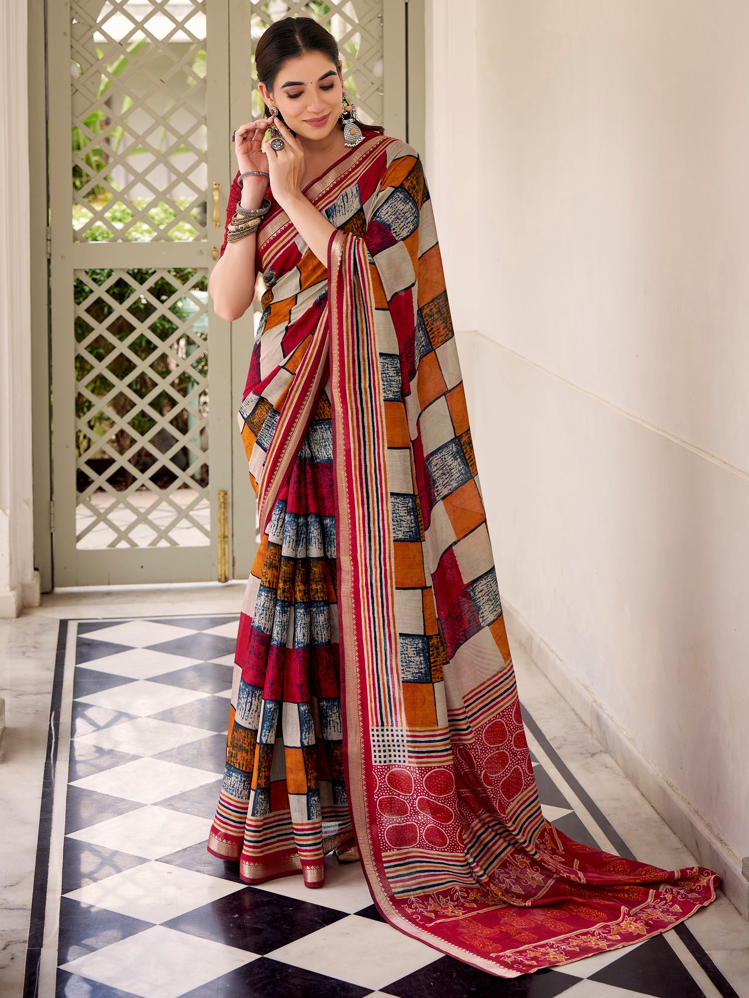 Stylish Maroon Digital Printed Polyester Casual Wear Saree With Blouse