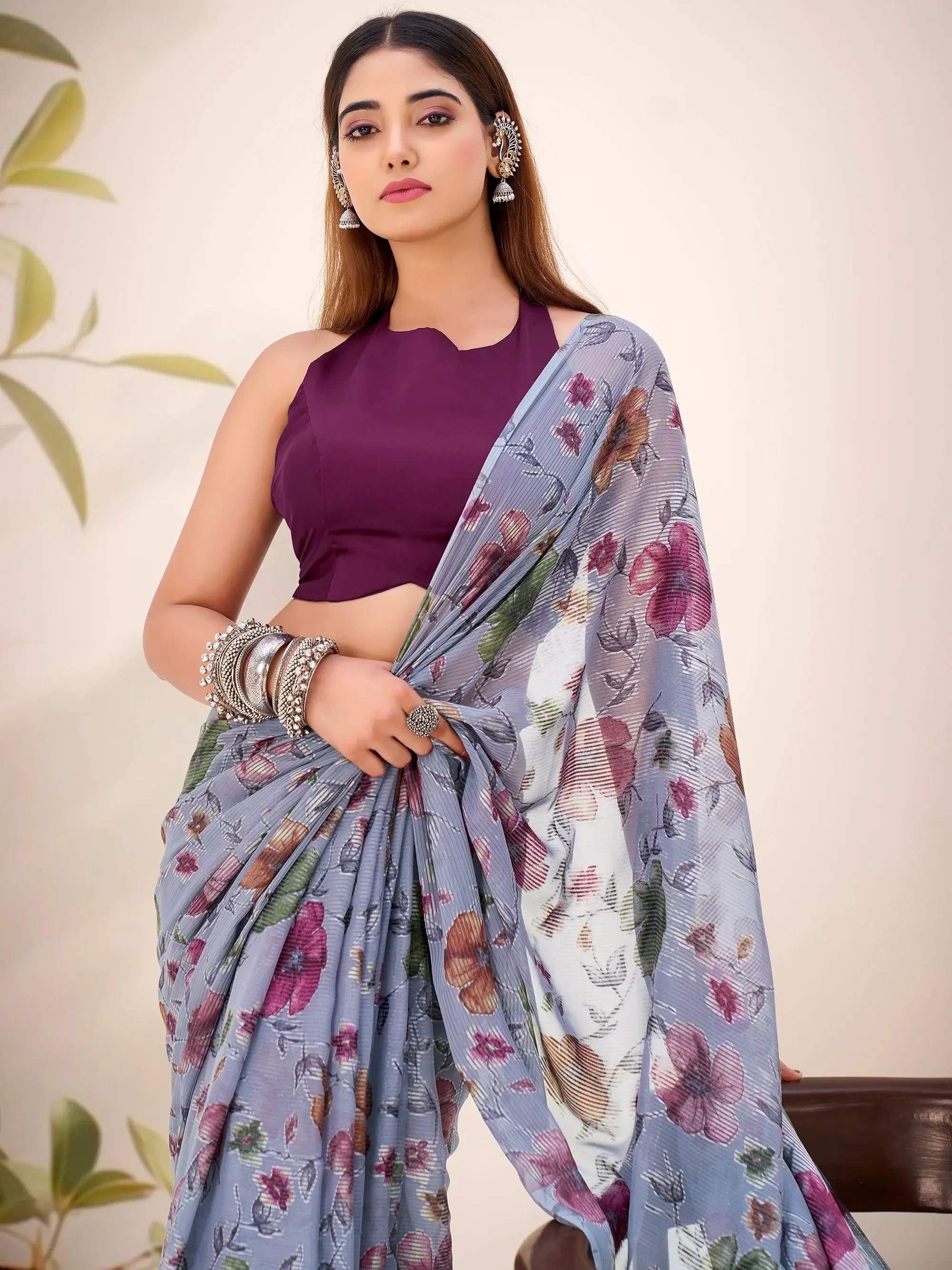 Glamorous Grey Floral Printed Geogette Casual Wear Saree With Blouse