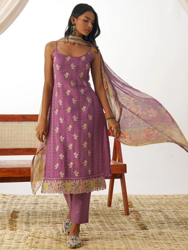 Magnetic Purple Thread Embroidery Organza Traditional Straight Suit