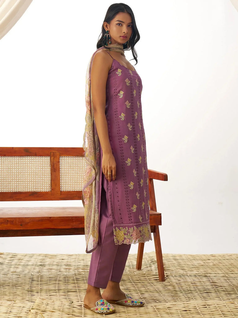 Magnetic Purple Thread Embroidery Organza Traditional Straight Suit