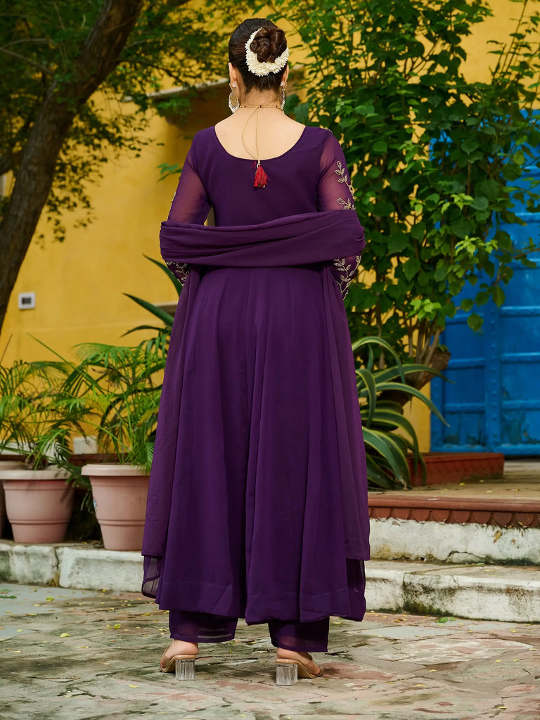 Elegant Purple Thread Embroidered Georgette Festive Wear Salwar Kameez 
