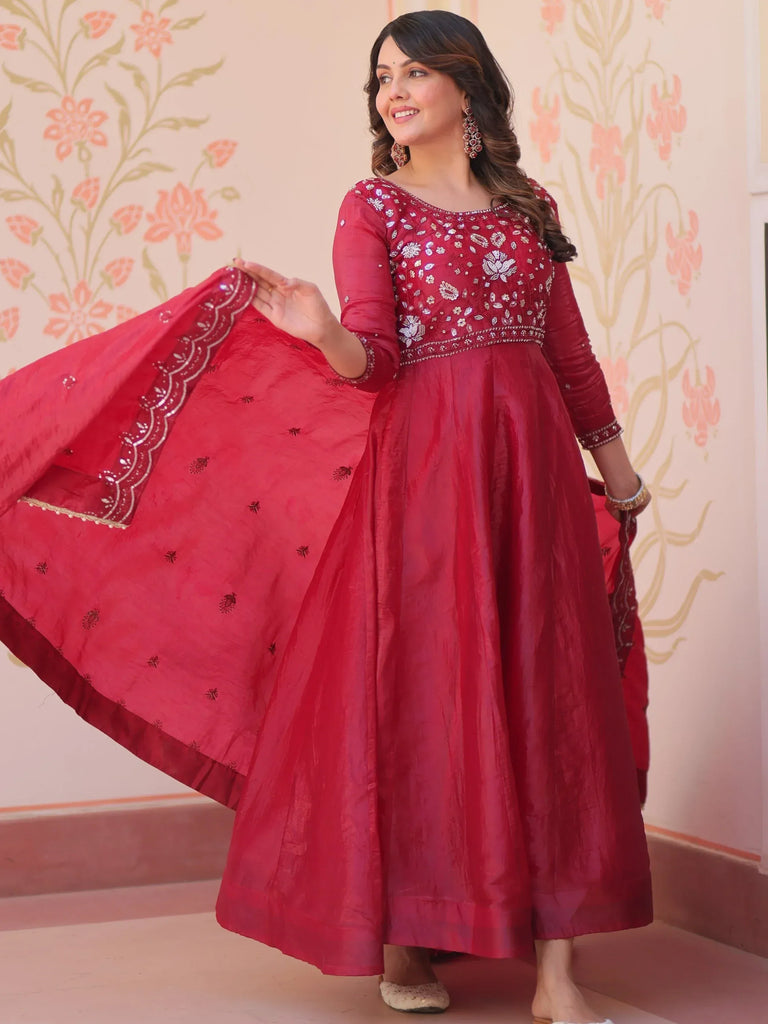 Dazzling Red Bead Embroidery Crushed Reception Wear Gown With Dupatta