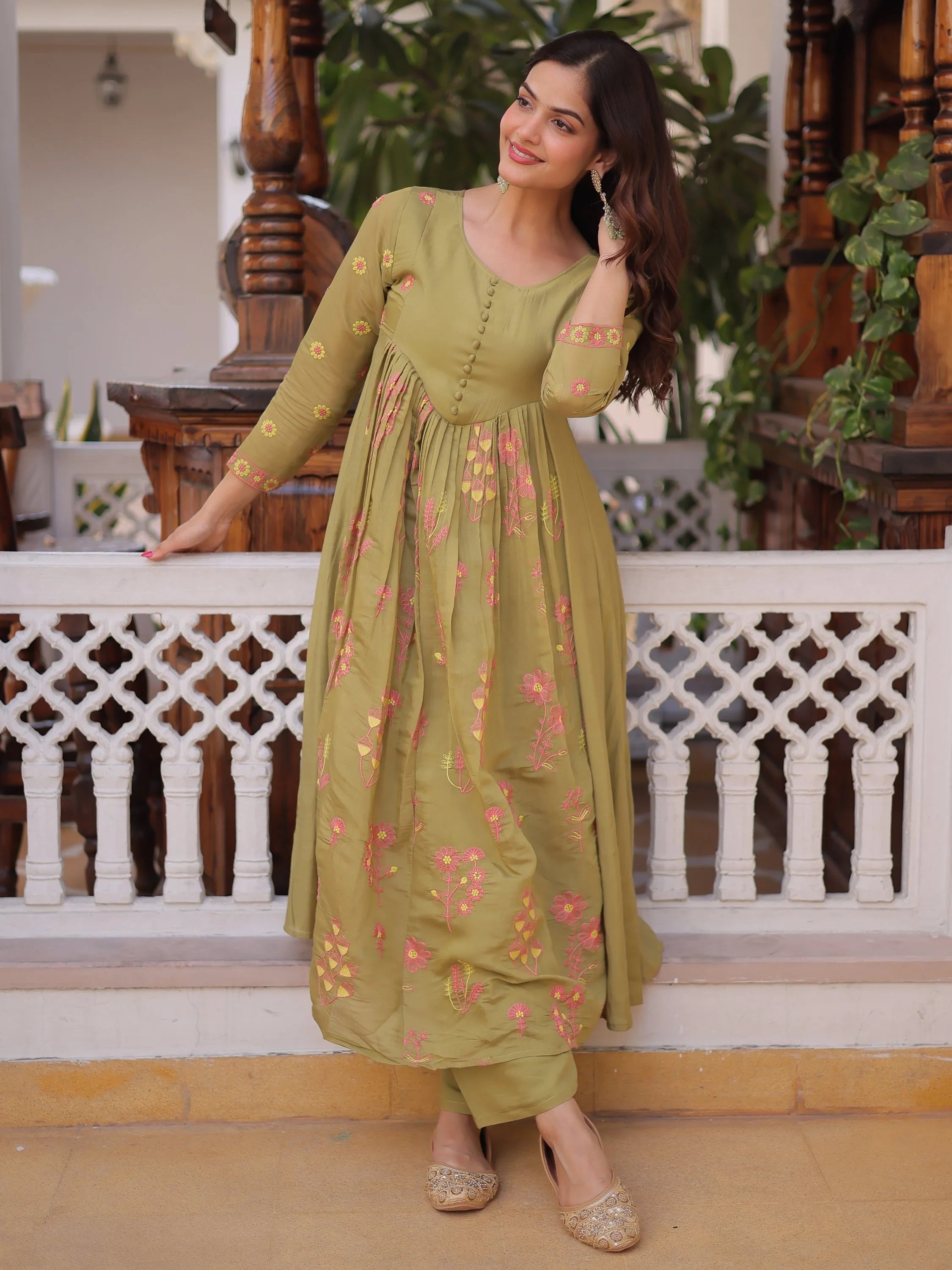 Tantalizing Pista Green Floral Embroidery Chanderi Mehendi Wear Pant Suit