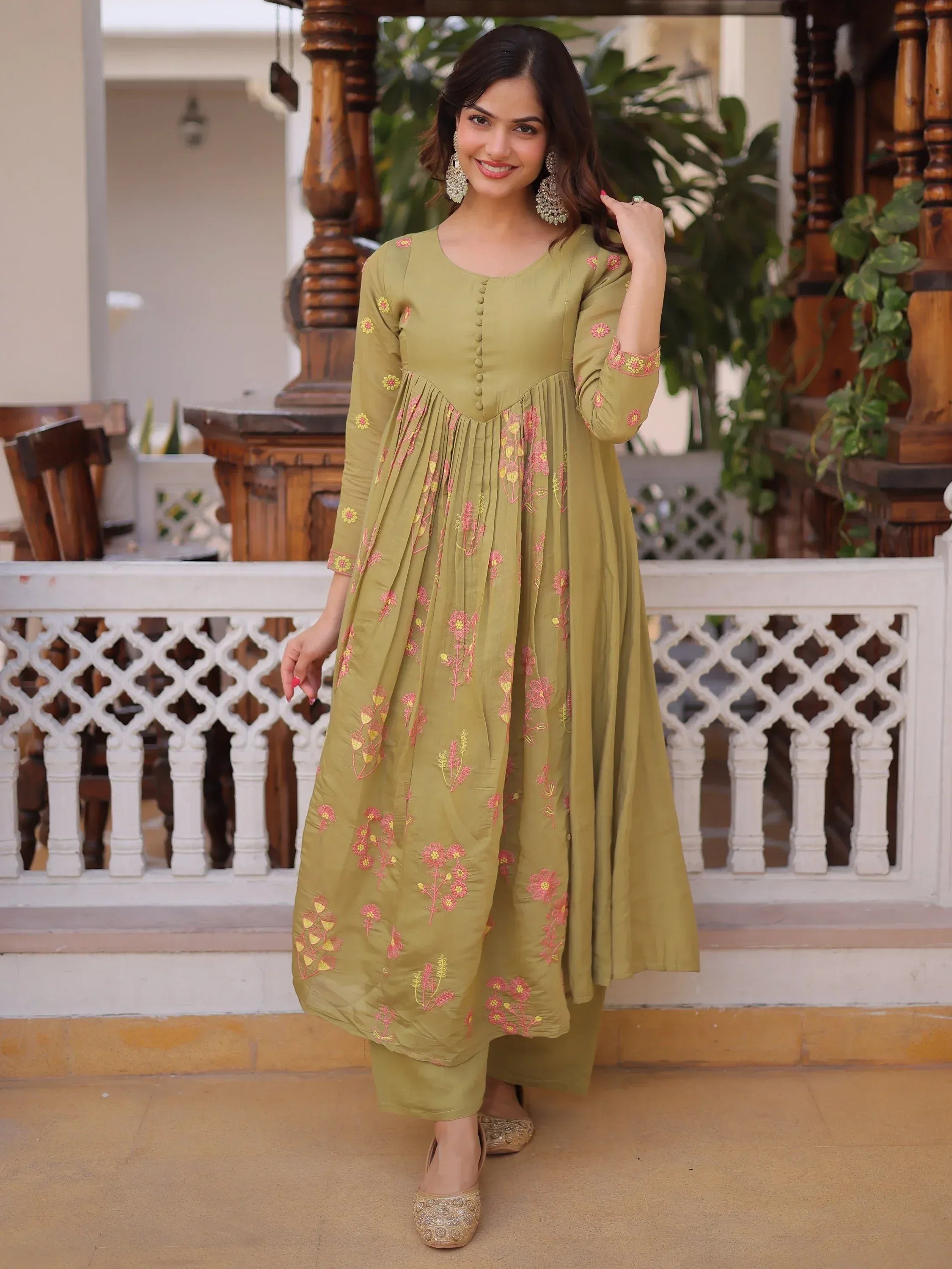 Tantalizing Pista Green Floral Embroidery Chanderi Mehendi Wear Pant Suit
