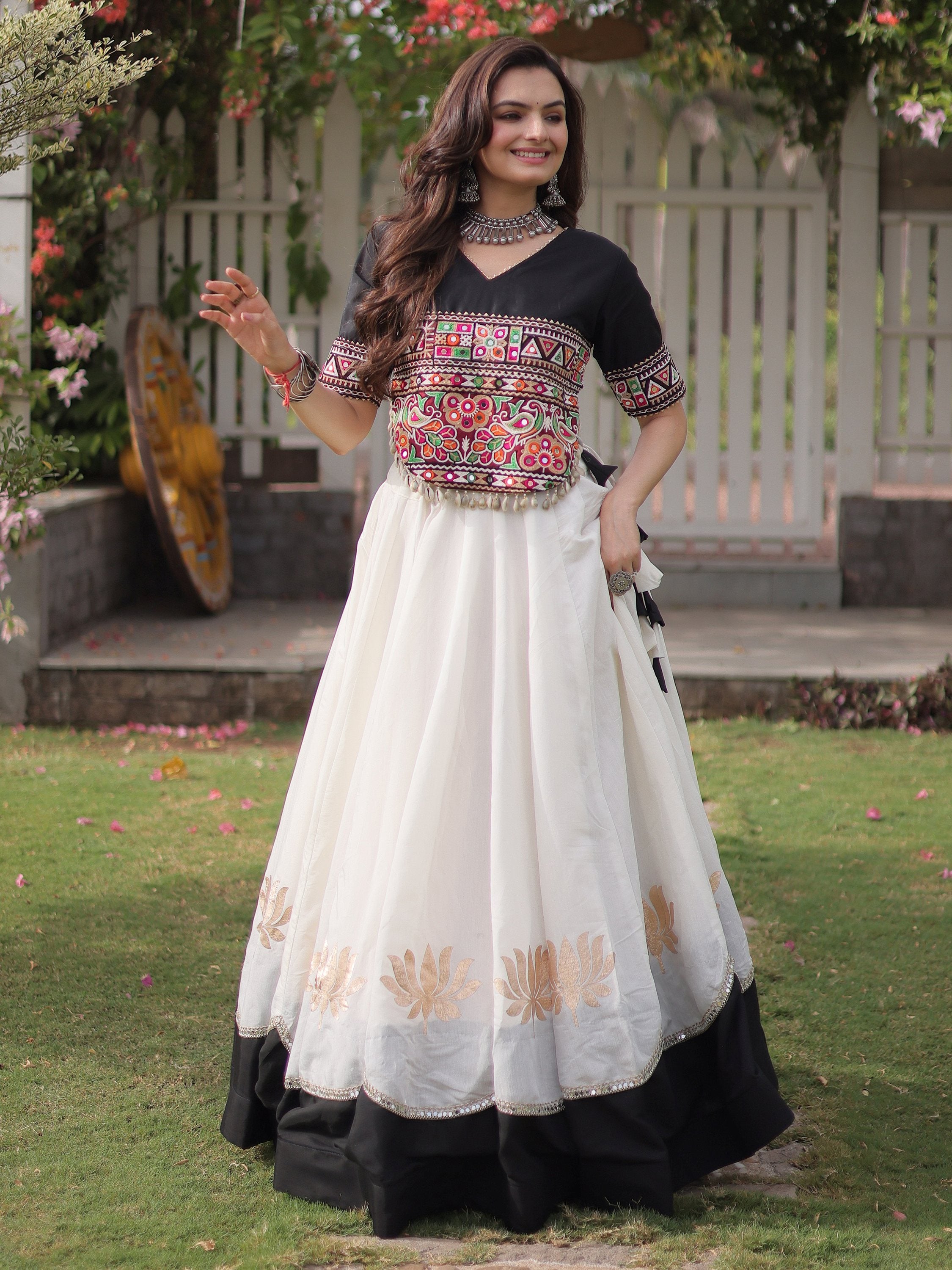 Awesome White Silk Navratri Wear Lehenga With Gamthi Work Blouse