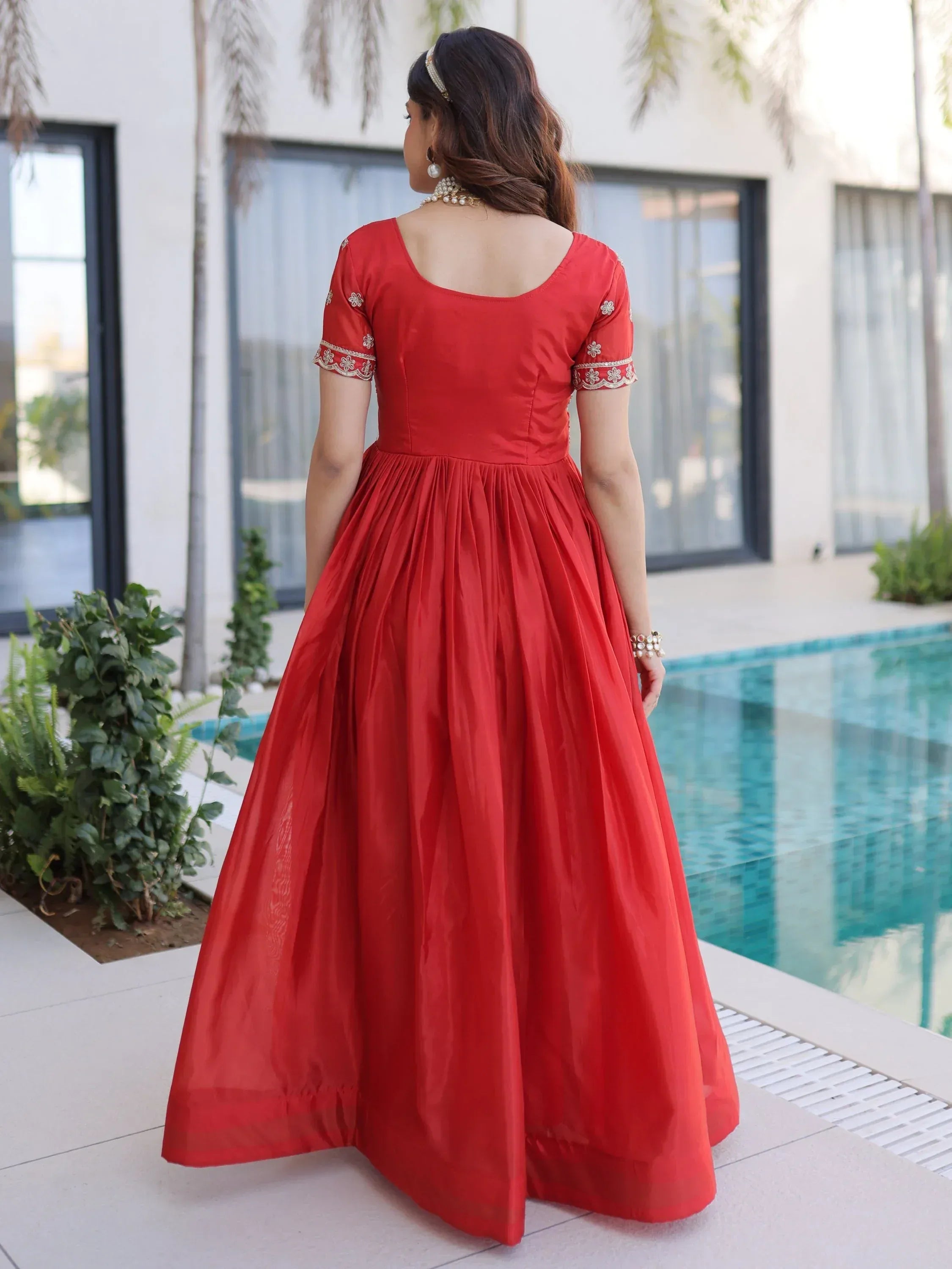 Lovable Red Sequins Silk Marriage Wear Gown