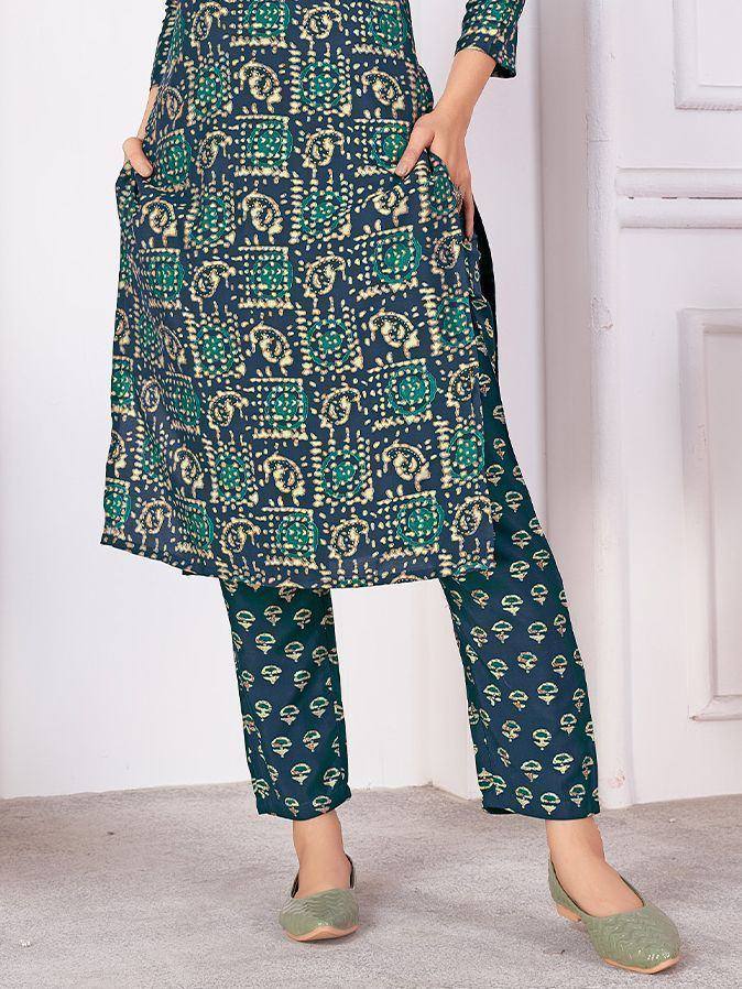 Ethnic printed kurta with matching pants and green flats