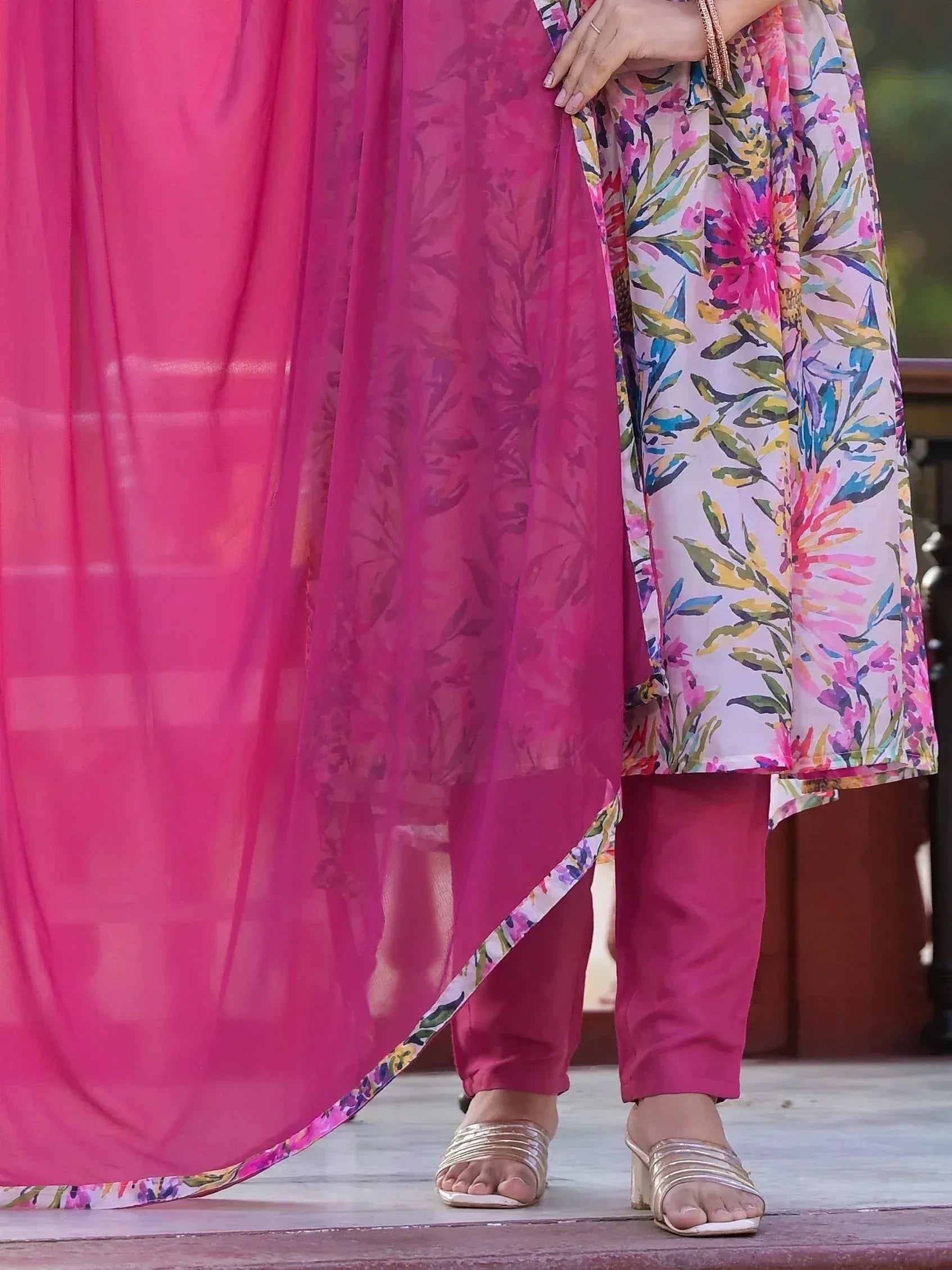 Floral print kurta with pink palazzo pants and sheer dupatta, ethnic wear for women