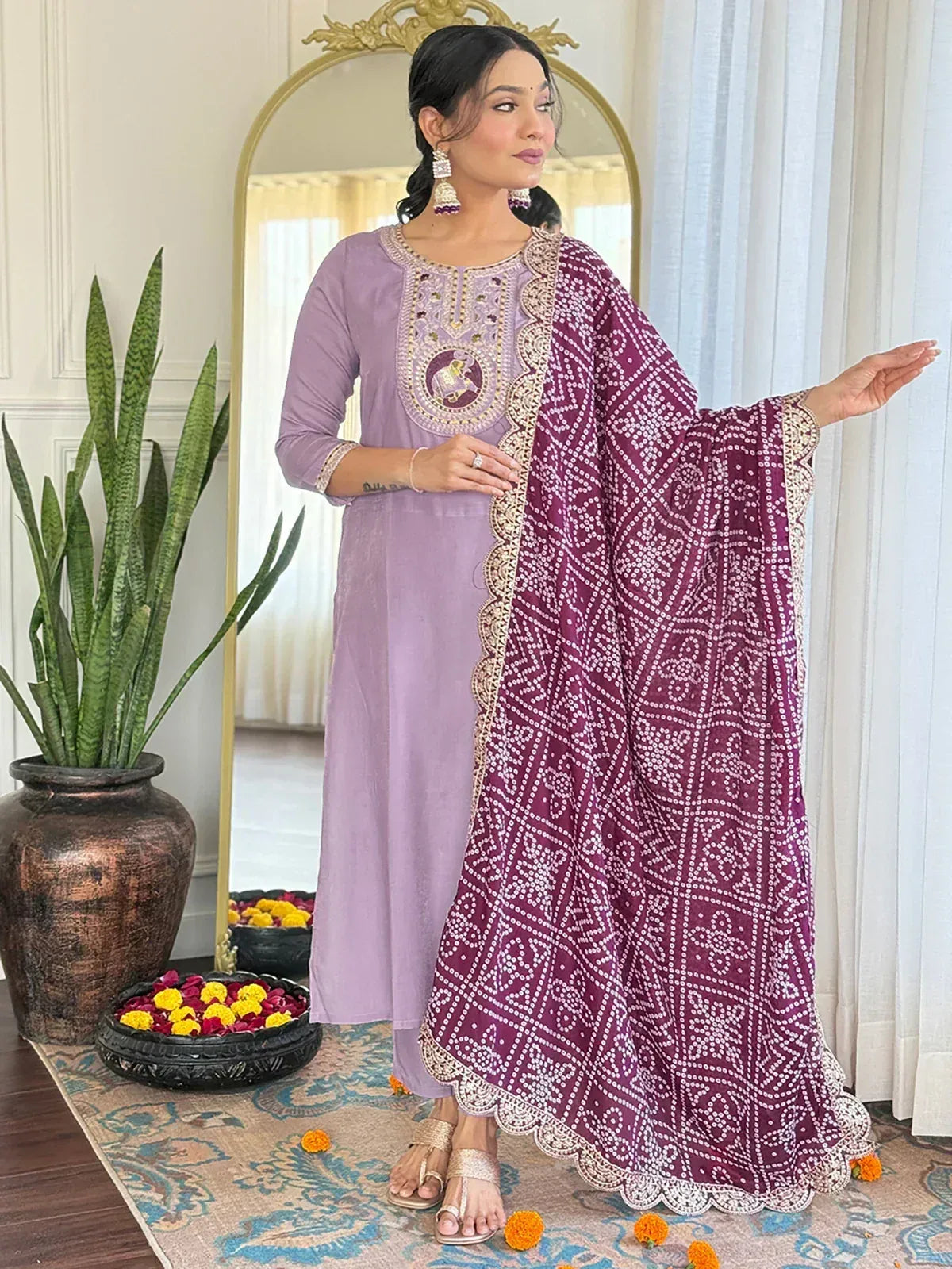 Lavender ethnic kurta with maroon printed dupatta, perfect for Indian festive occasions and weddings.