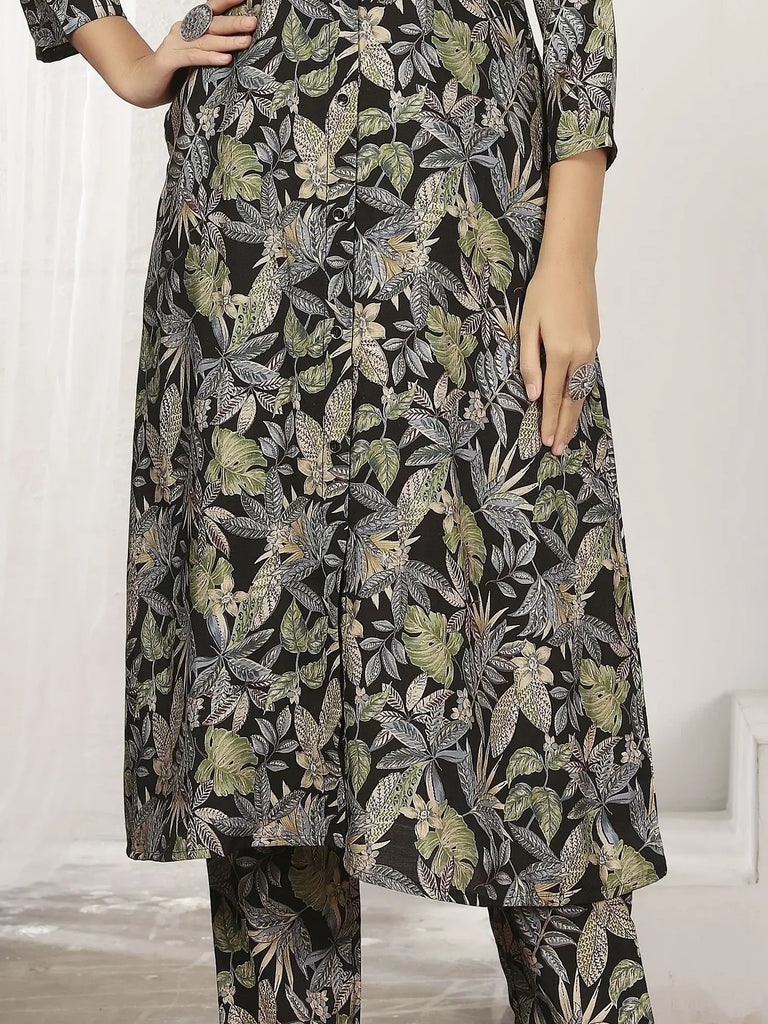 Precious Black Floral Printed Chanderi Casual Wear Kurti With Pant
