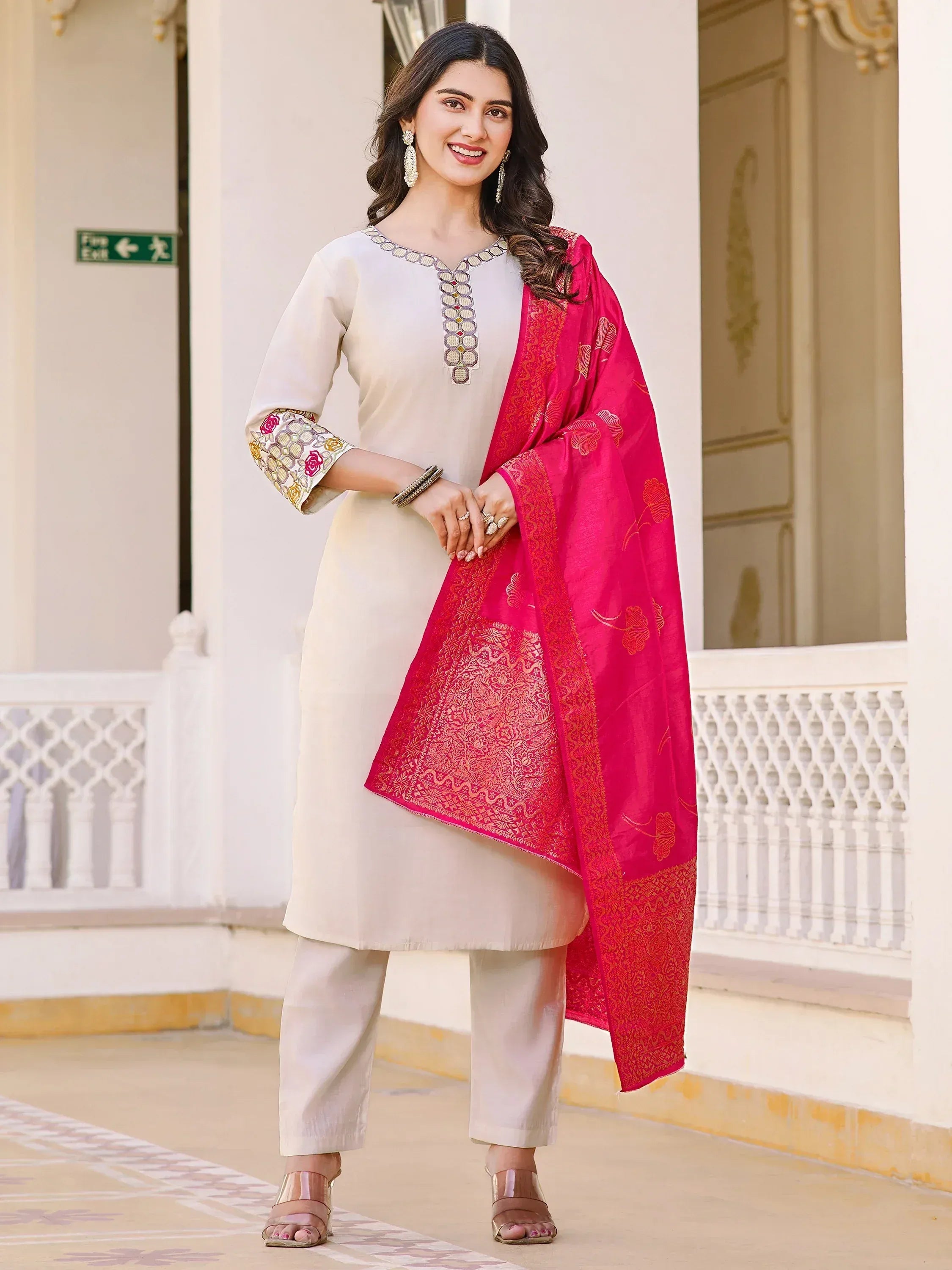 Cream embroidered kurta with pink dupatta, Indian ethnic wear for women