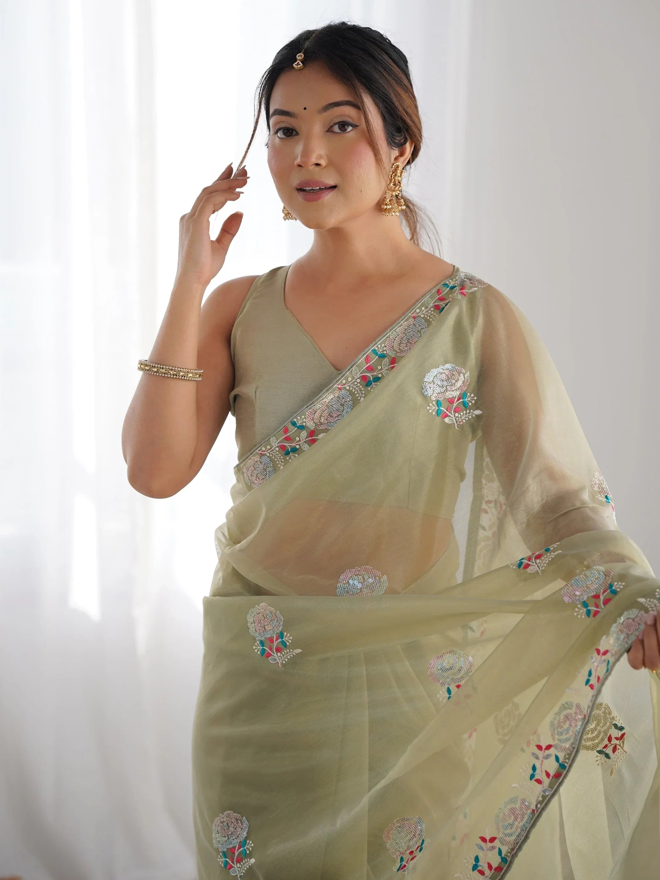 Astonishing Pista Green Thread Work Net Party Wear Saree