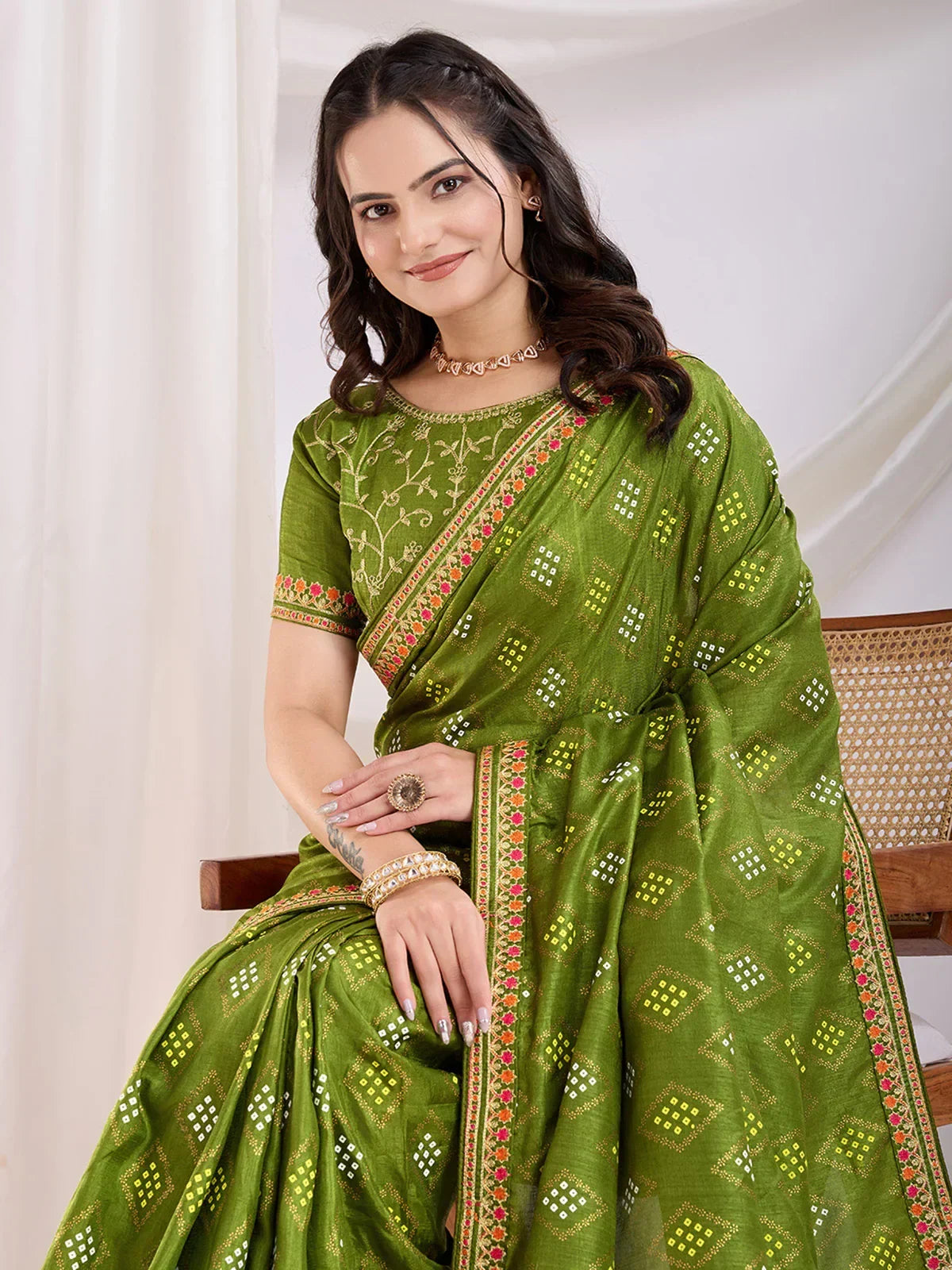 Alluring Green Bandhani Printed Silk Mehendi Wear Saree With Blouse