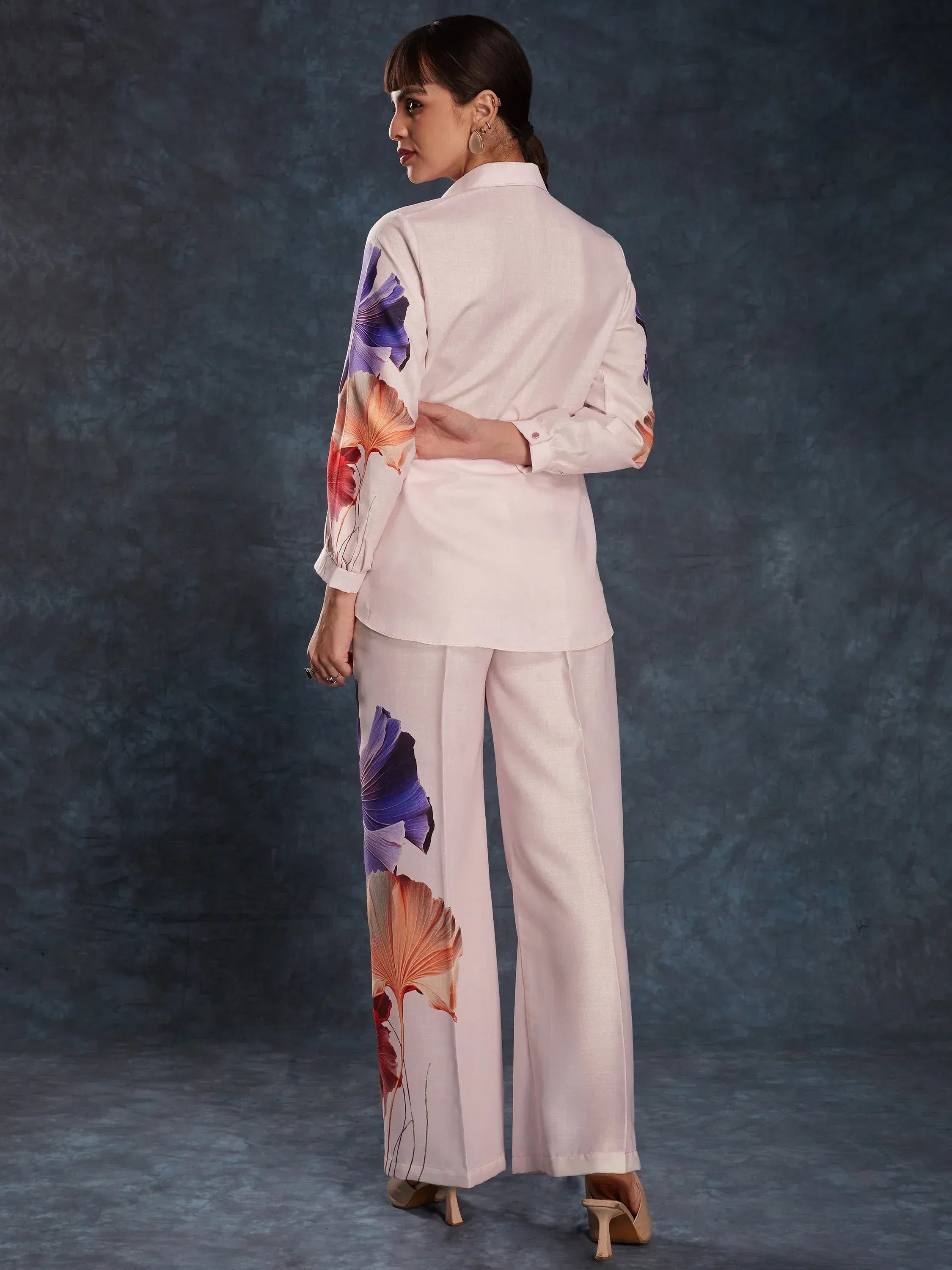 Pink floral print ethnic pantsuit with wide-leg trousers and long sleeves, stylish Indian wear